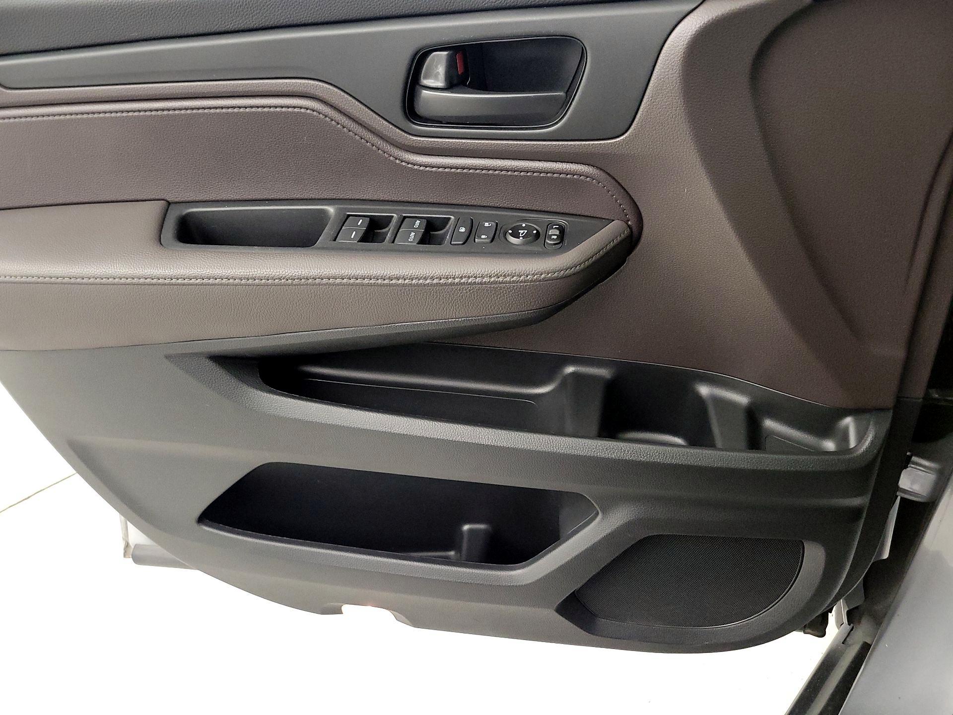 Thumbnail: 2020 Honda Odyssey - 12