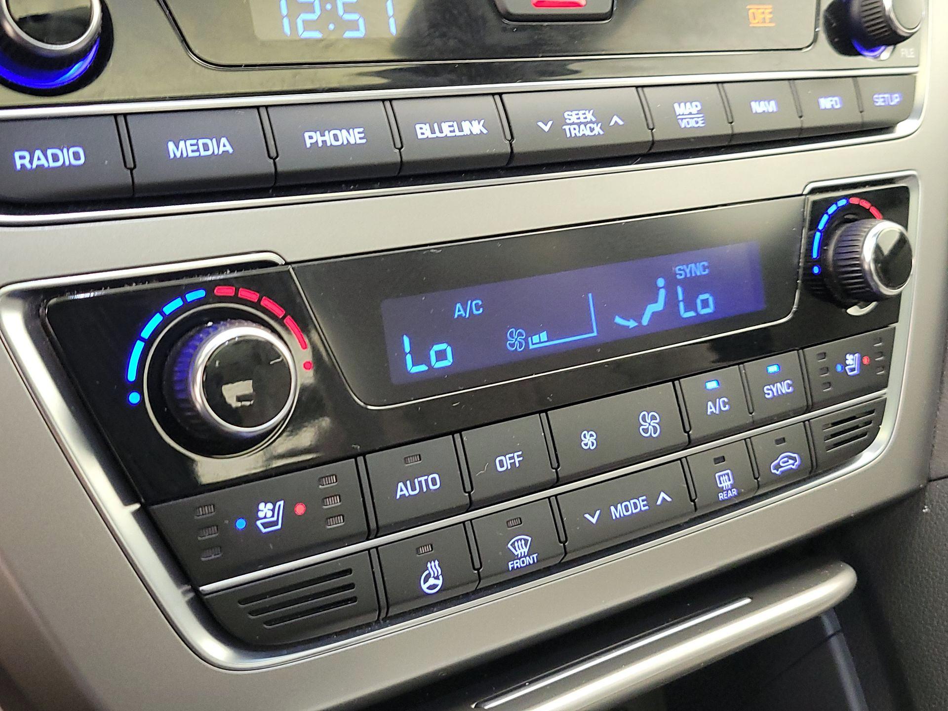 Thumbnail: 2015 Hyundai Sonata - 17