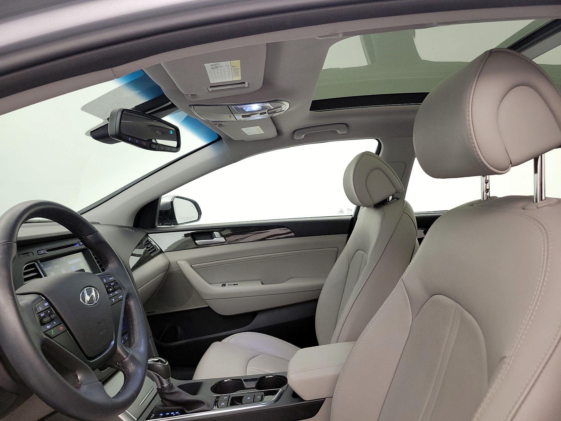 Thumbnail: 2015 Hyundai Sonata - 20