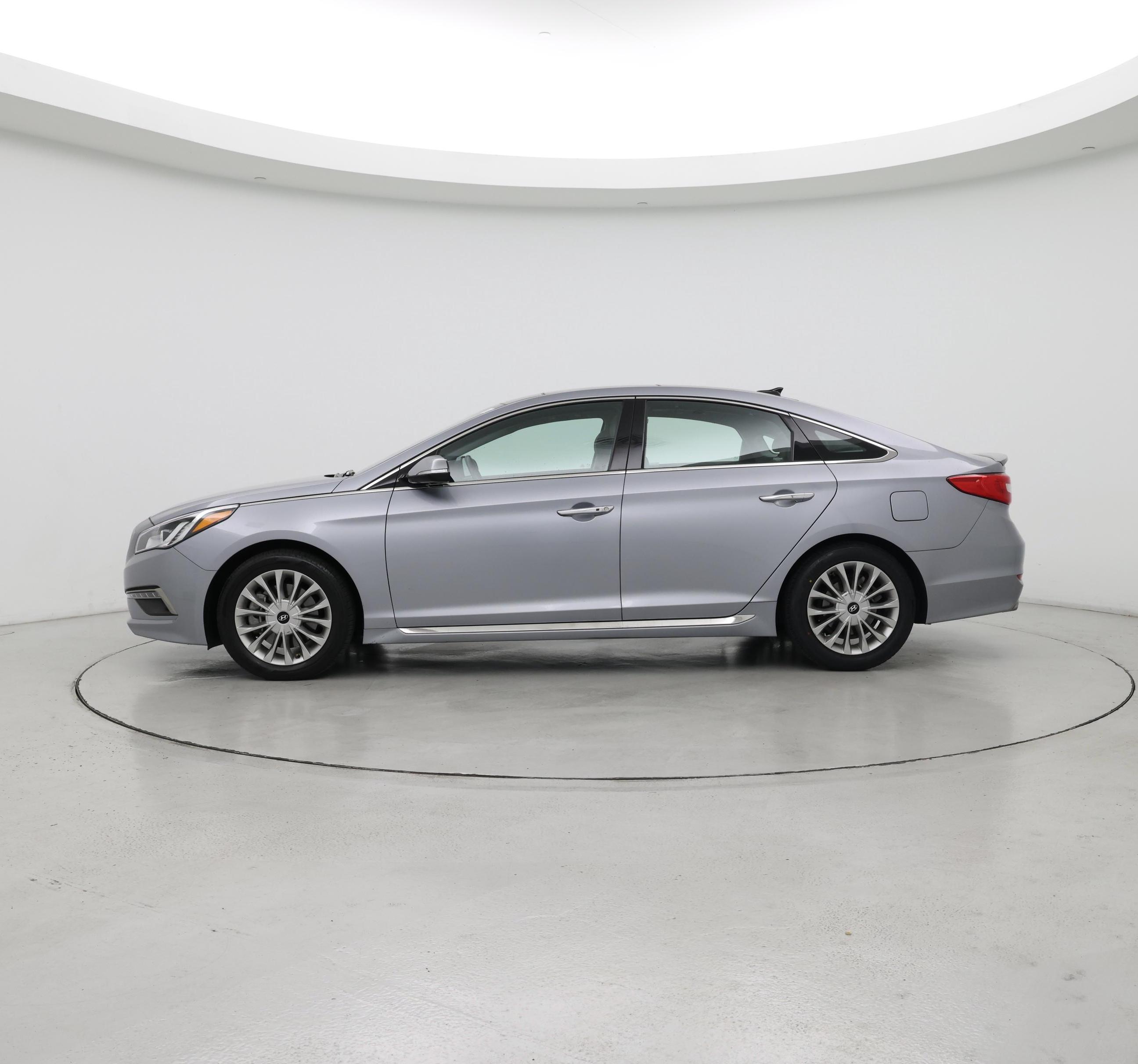 Thumbnail: 2015 Hyundai Sonata - 3