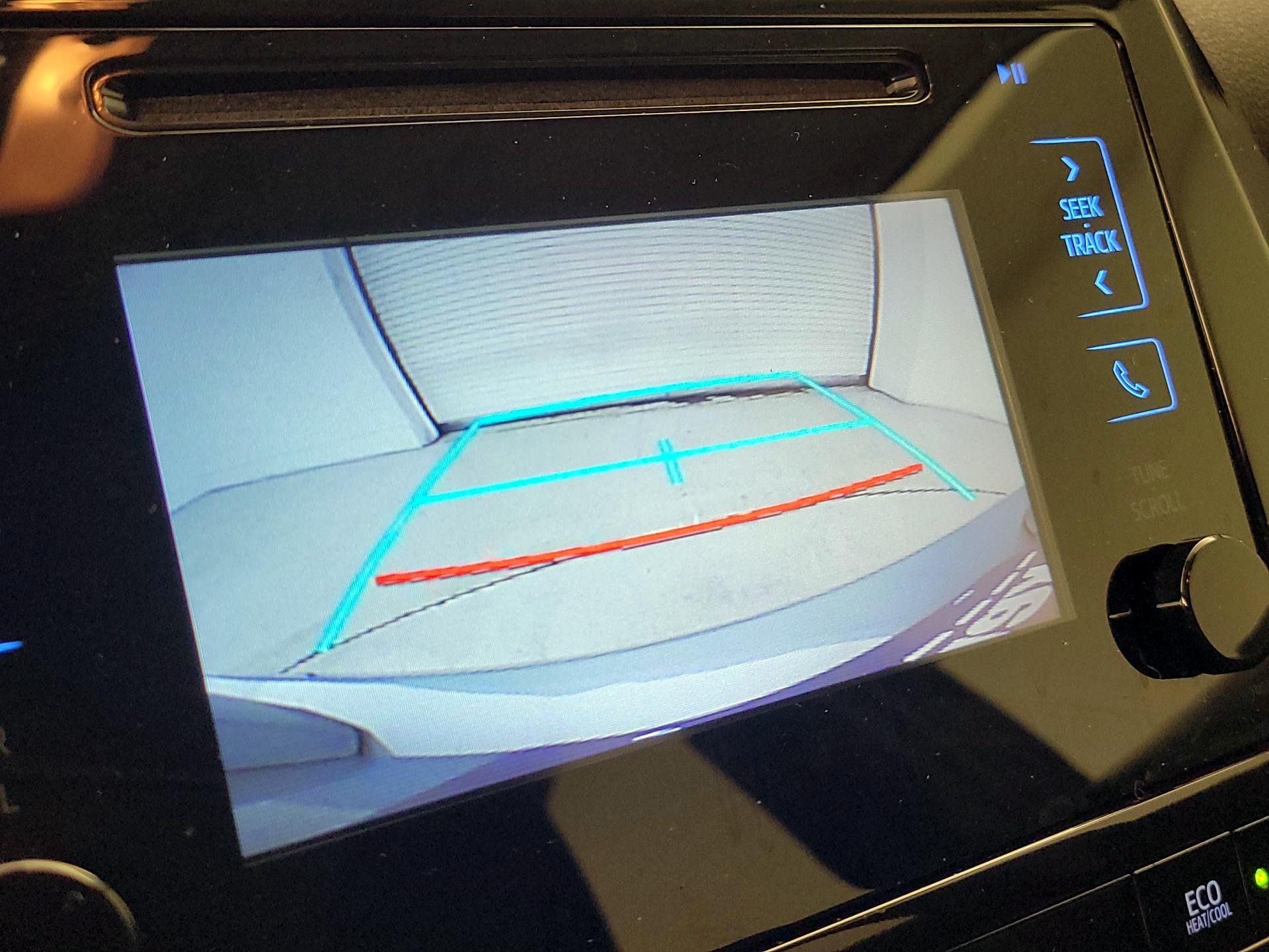 Thumbnail: 2018 Toyota Prius - 14