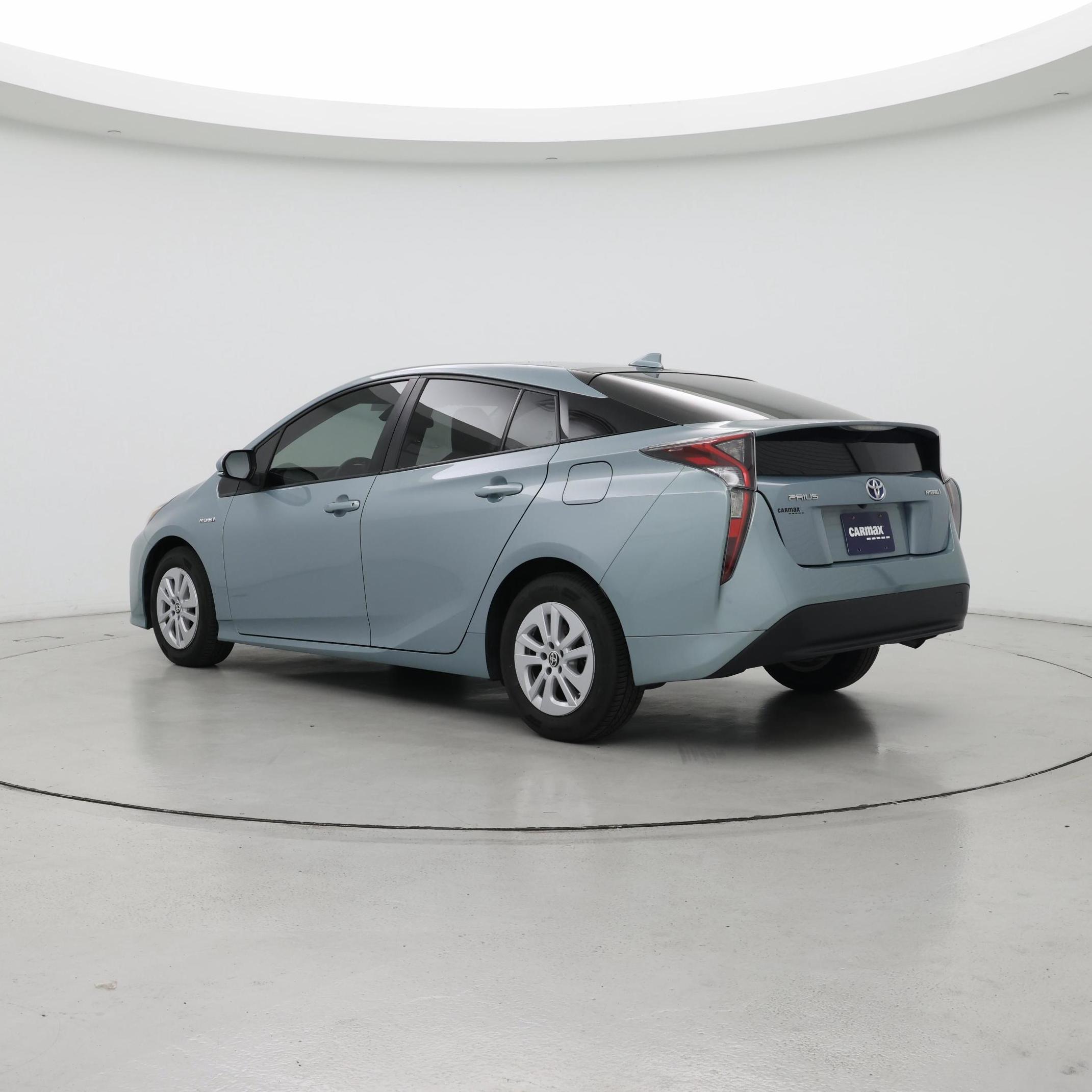 Thumbnail: 2018 Toyota Prius - 2