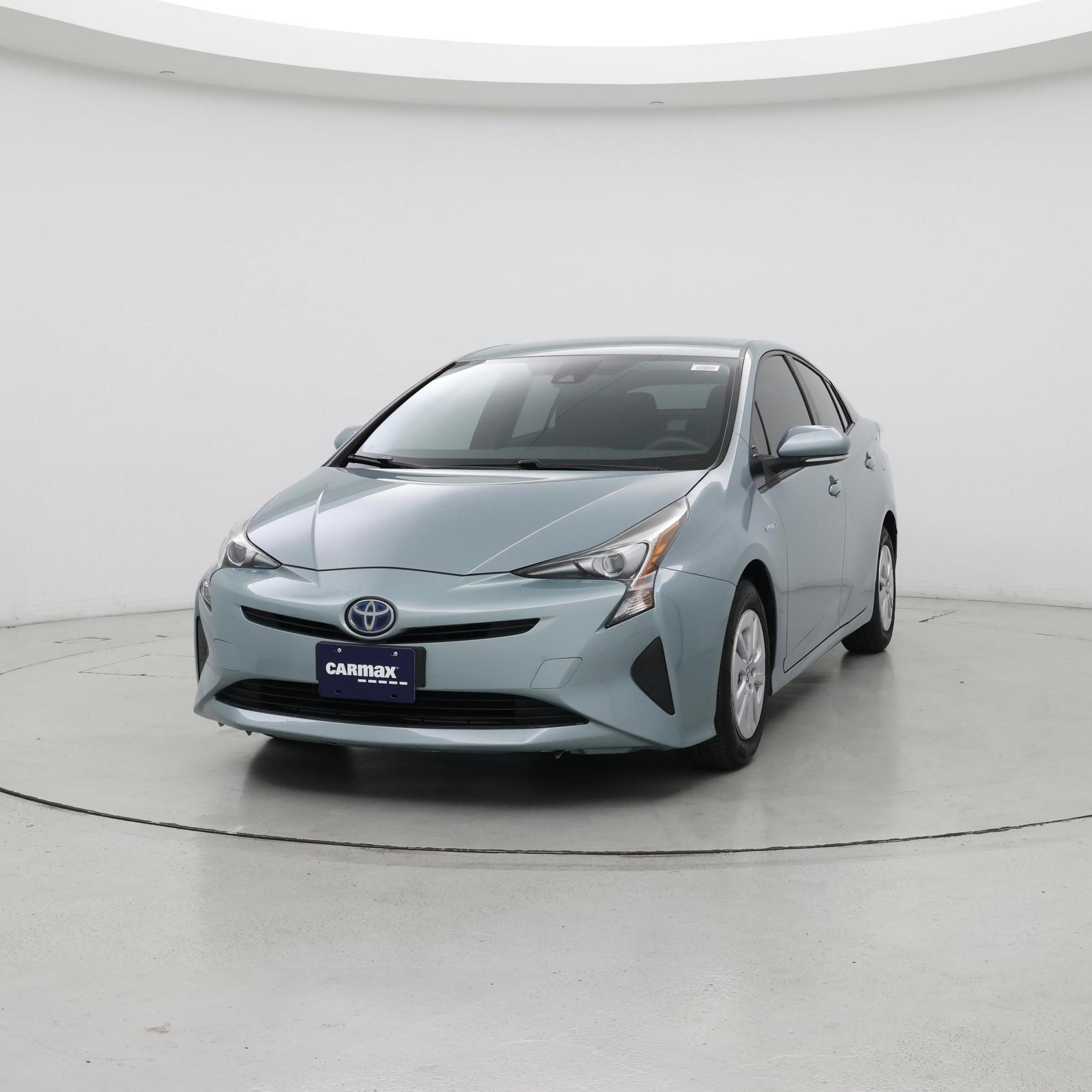 Thumbnail: 2018 Toyota Prius - 4