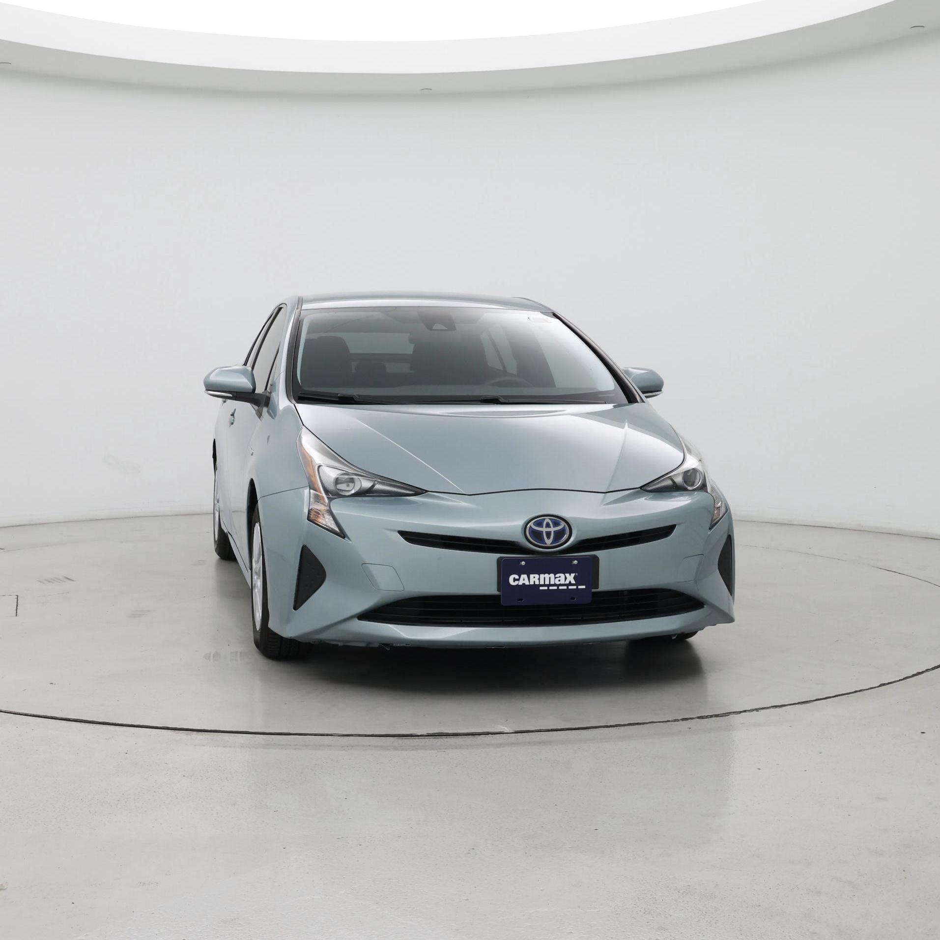 Thumbnail: 2018 Toyota Prius - 5