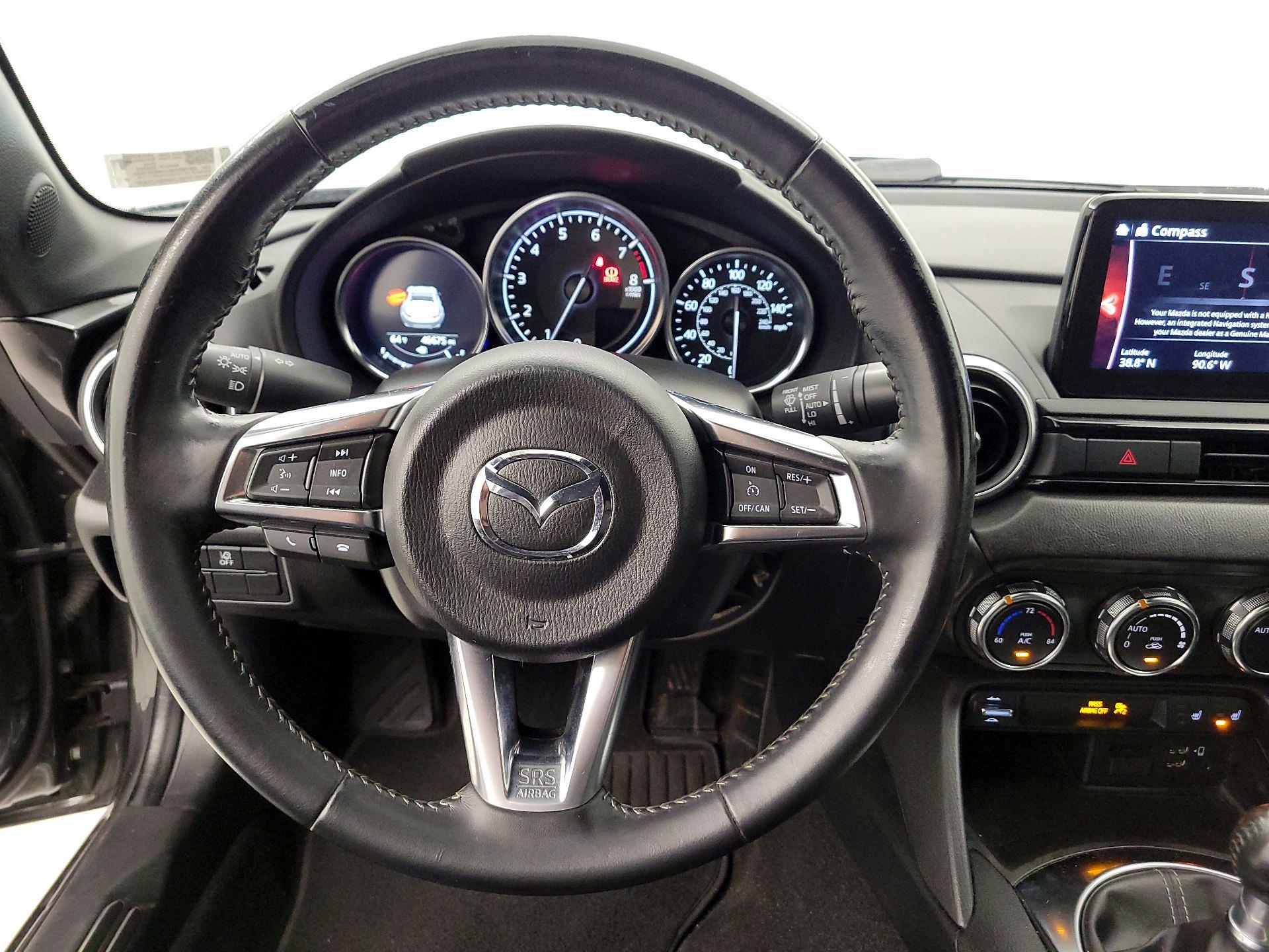 Thumbnail: 2022 Mazda MX-5 Miata - 10