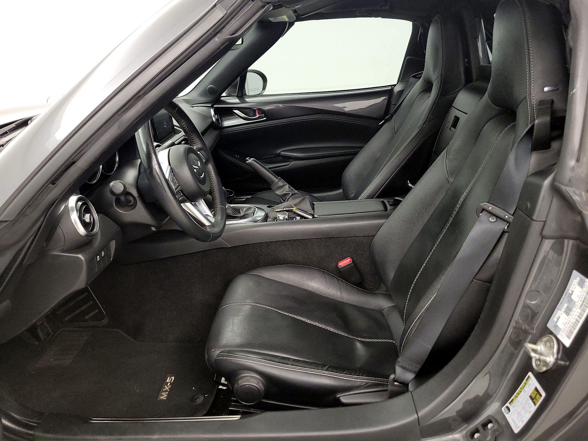 Thumbnail: 2022 Mazda MX-5 Miata - 11