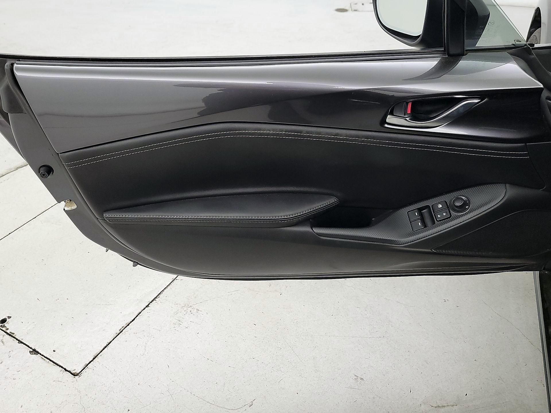 Thumbnail: 2022 Mazda MX-5 Miata - 12