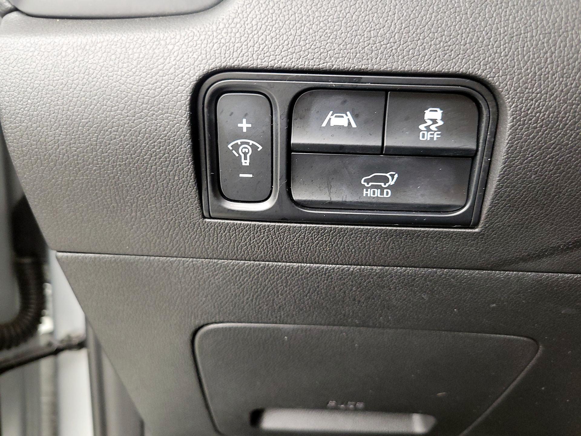 Thumbnail: 2022 Kia Sorento - 13