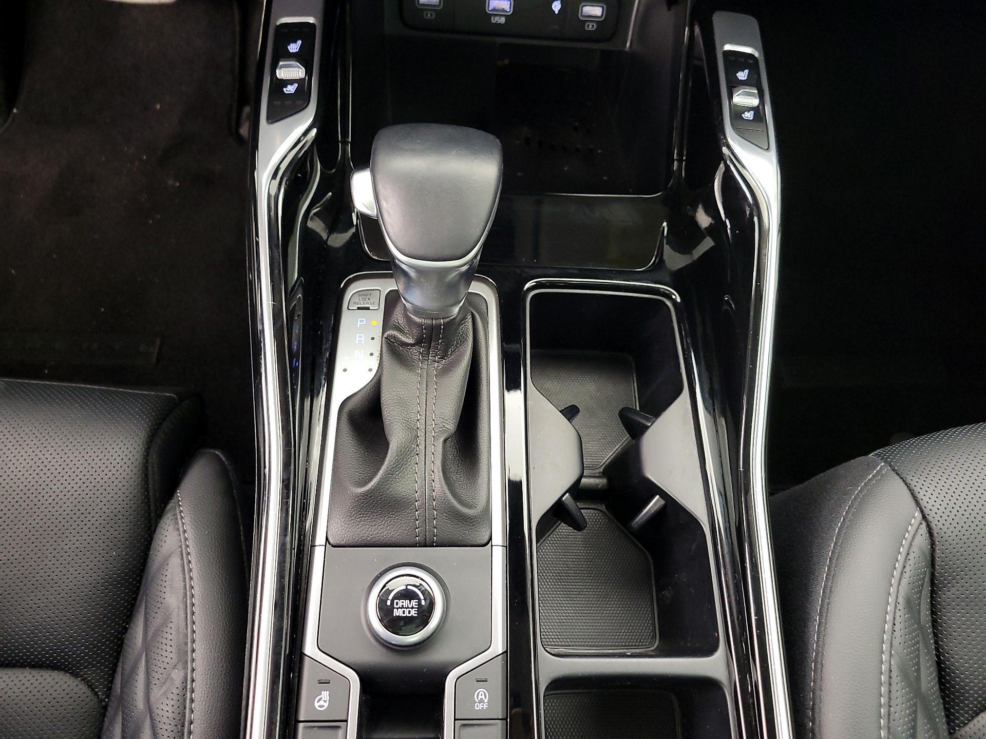 Thumbnail: 2022 Kia Sorento - 18