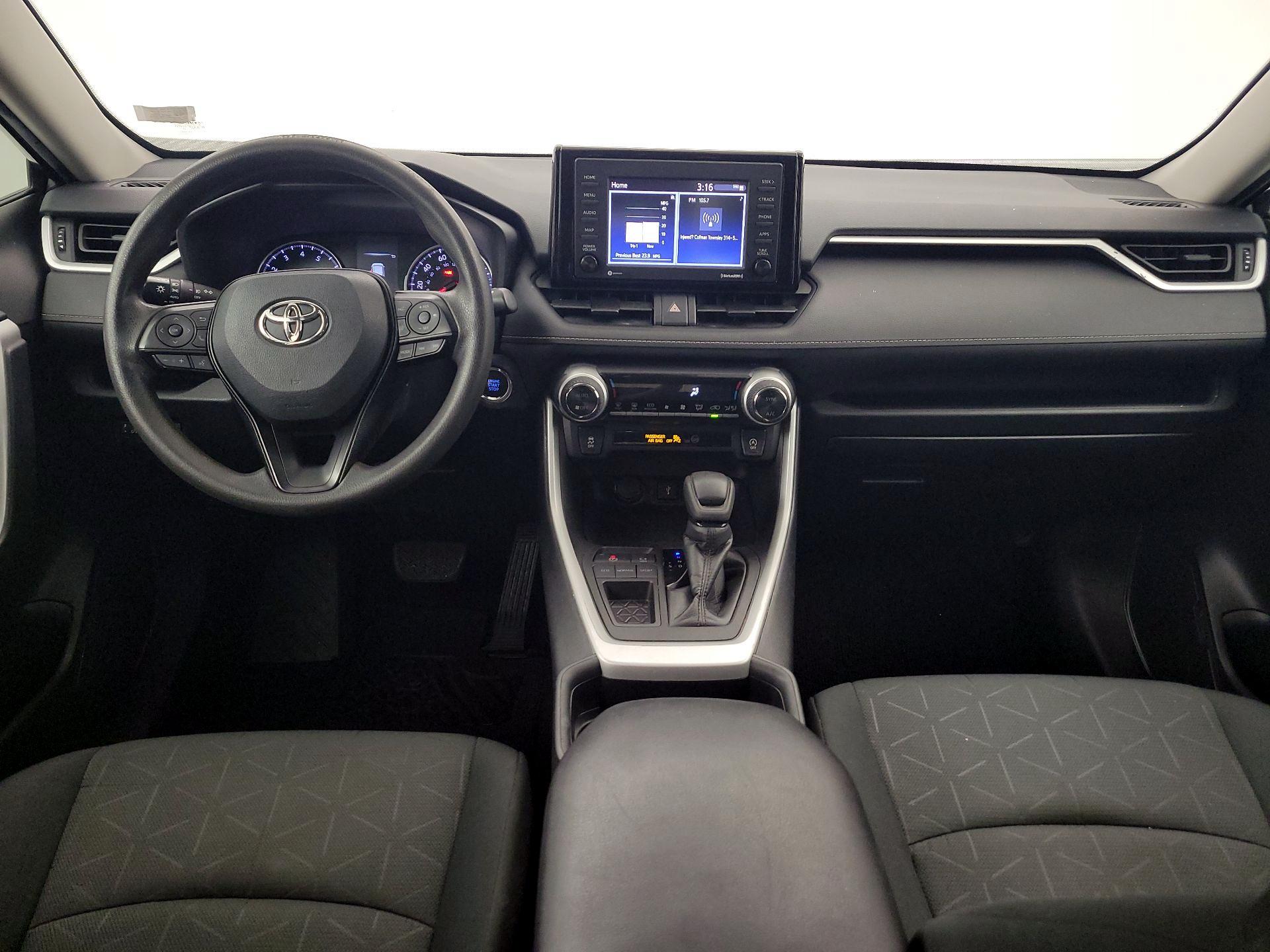 Thumbnail: 2021 Toyota RAV4 - 9