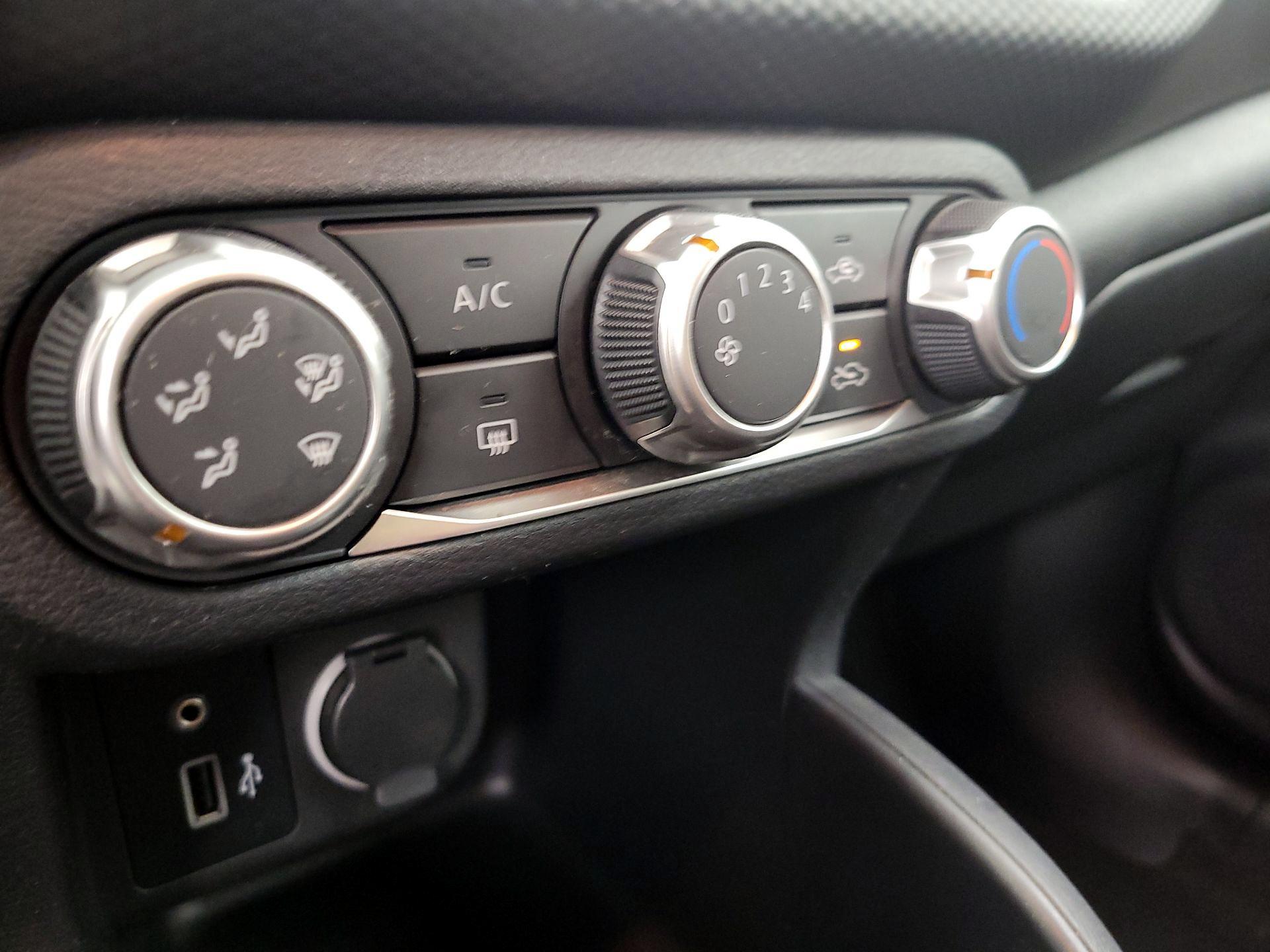 Thumbnail: 2022 Nissan Kicks - 16