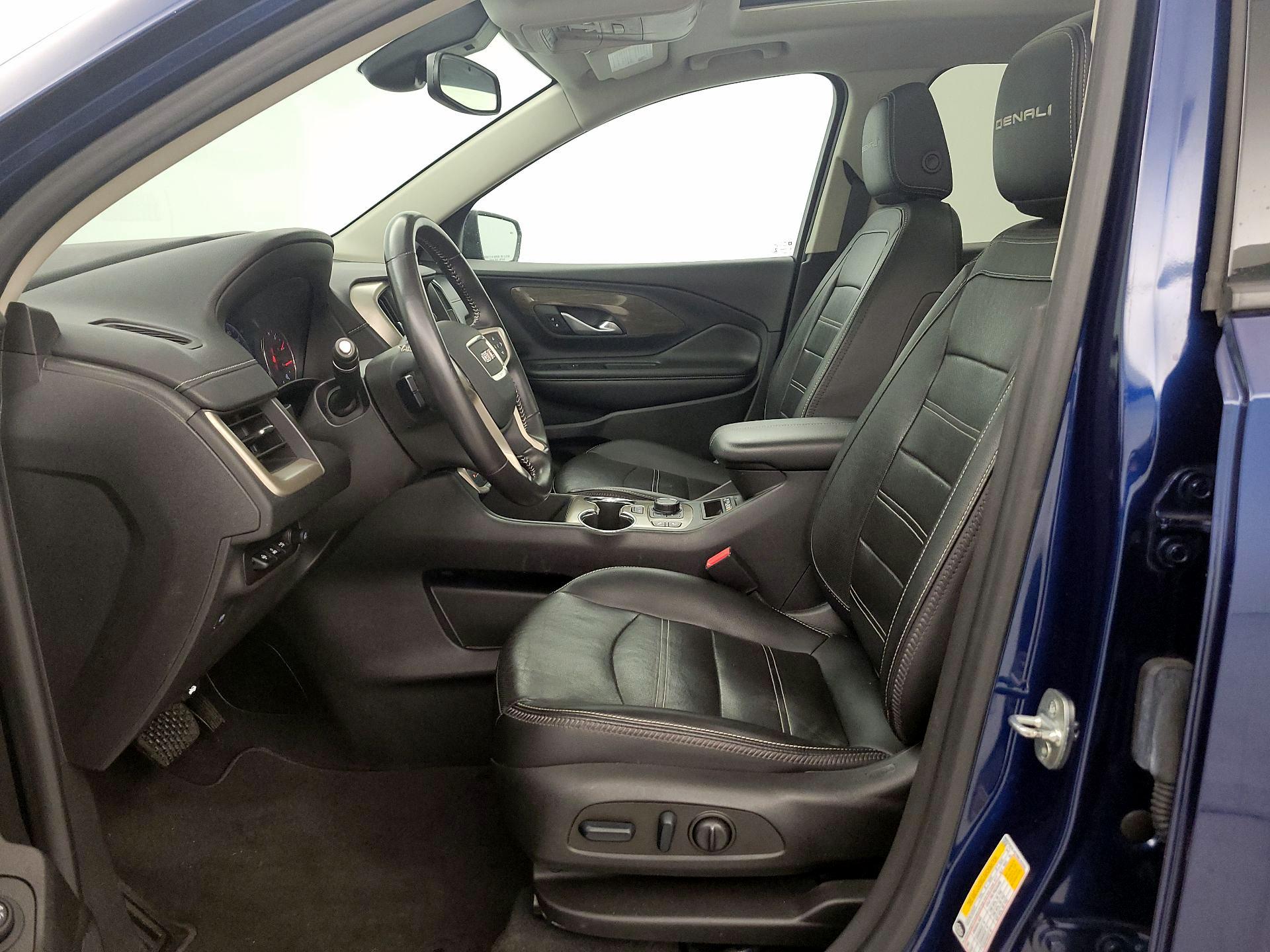 Thumbnail: 2022 GMC Terrain - 11