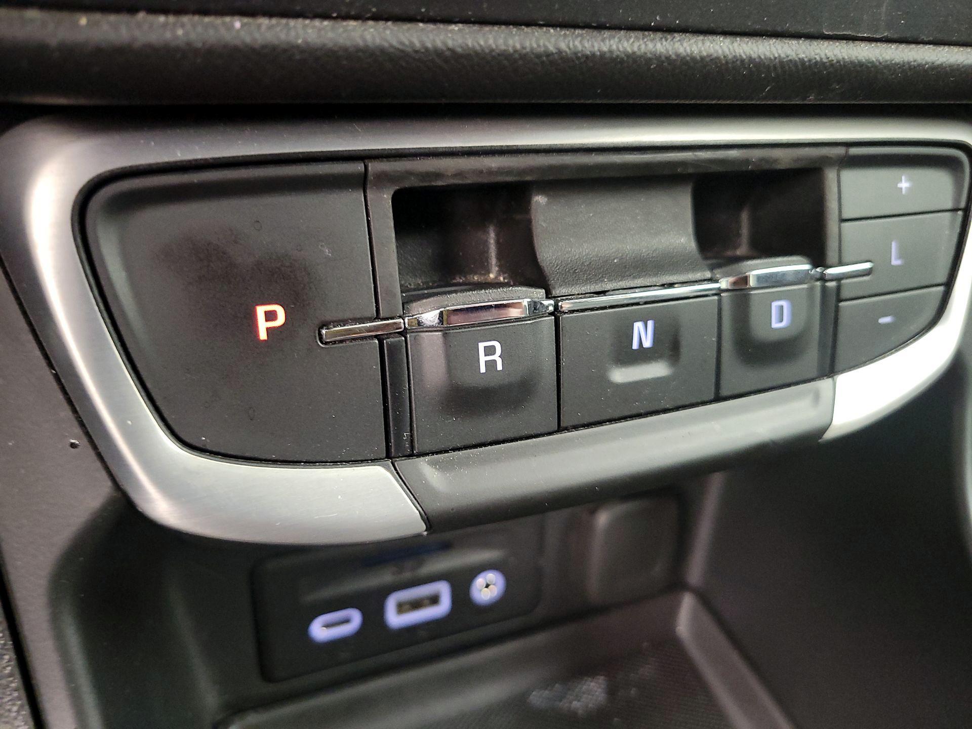 Thumbnail: 2023 GMC Terrain - 17