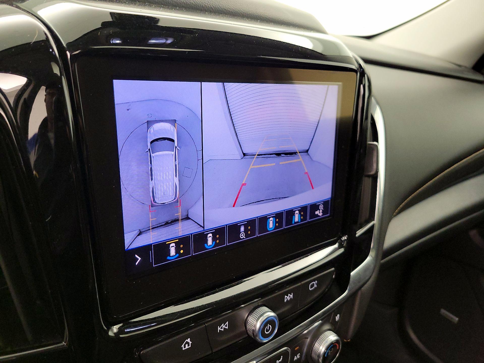 Thumbnail: 2020 Chevrolet Traverse - 14