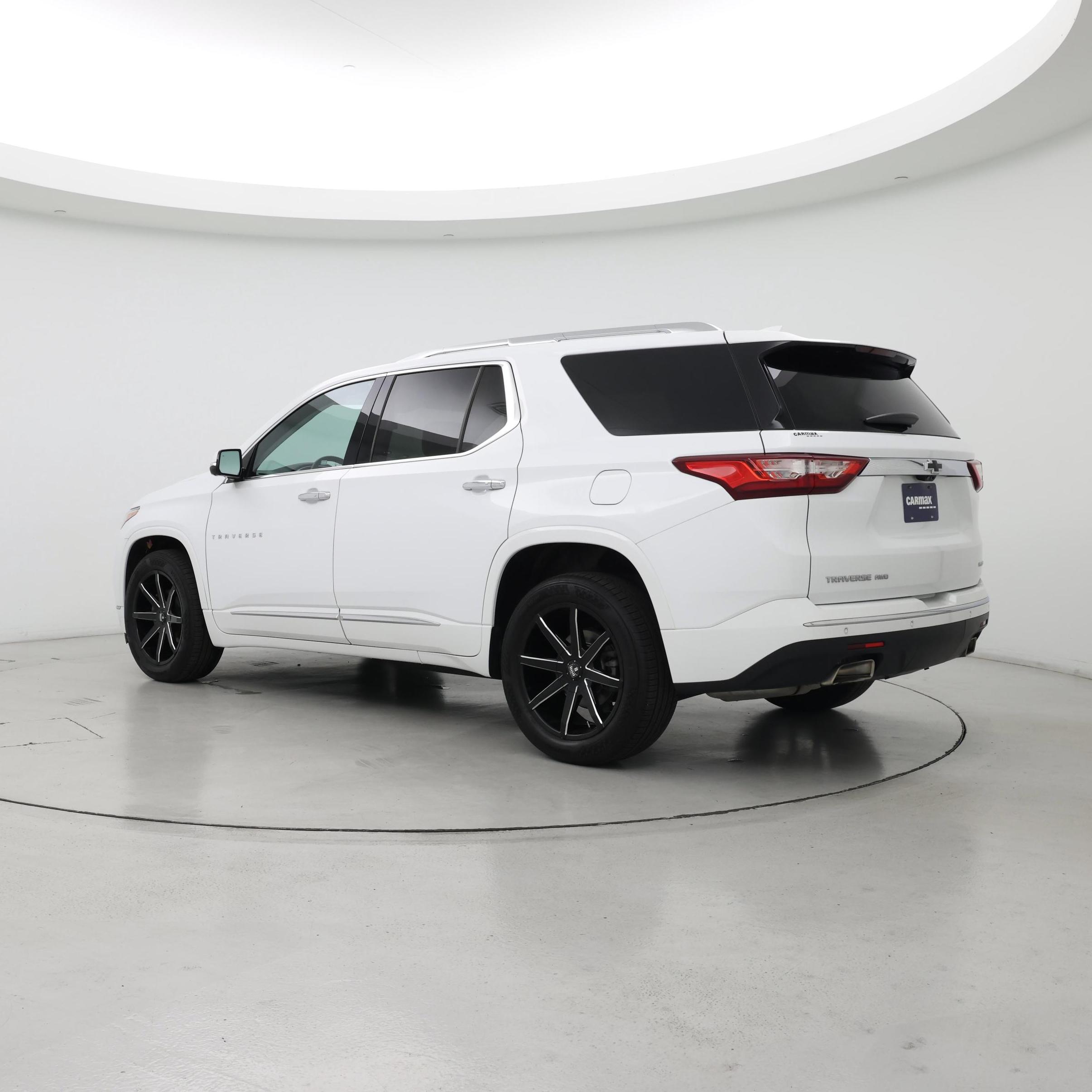 Thumbnail: 2020 Chevrolet Traverse - 2