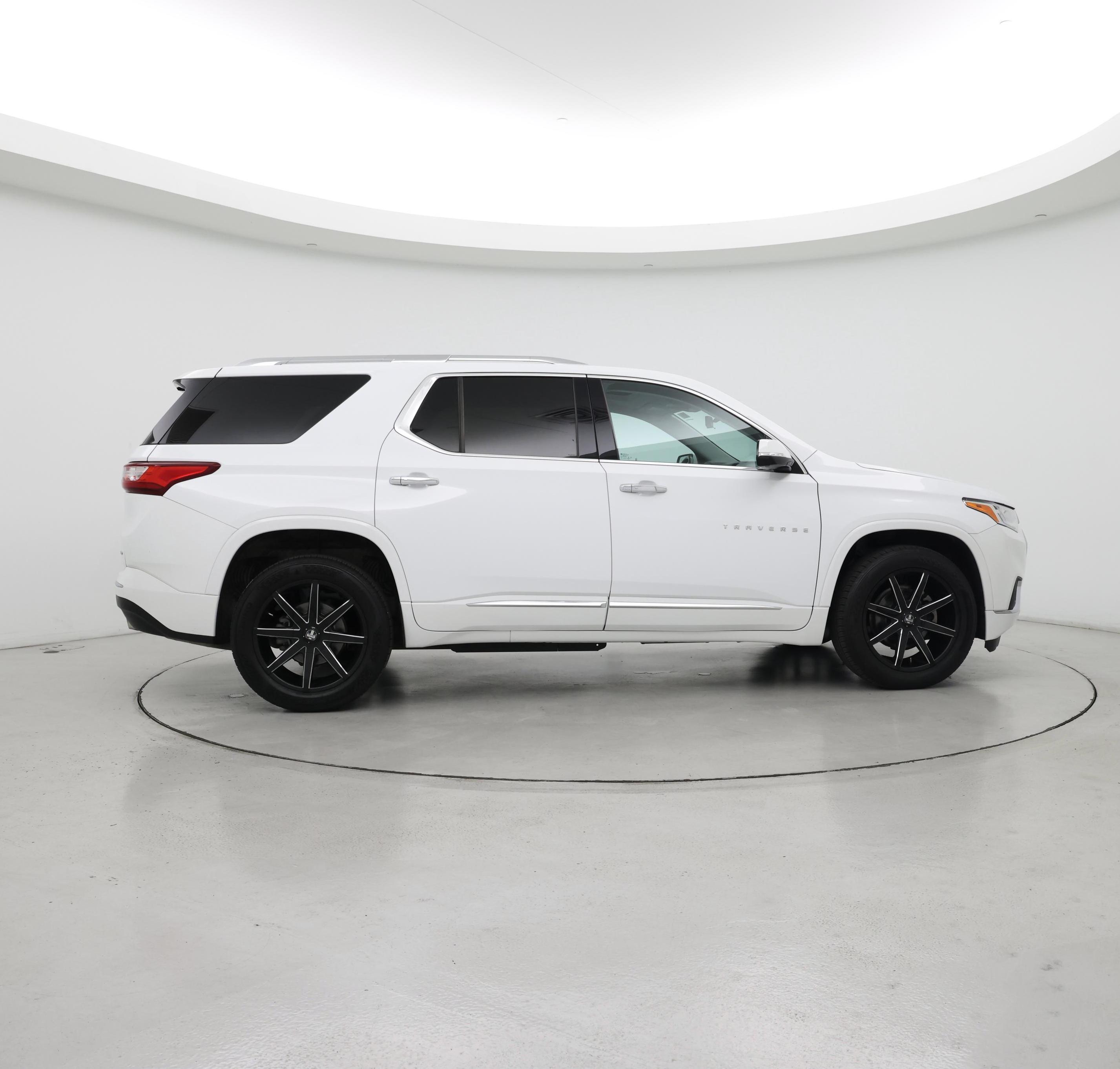 Thumbnail: 2020 Chevrolet Traverse - 7