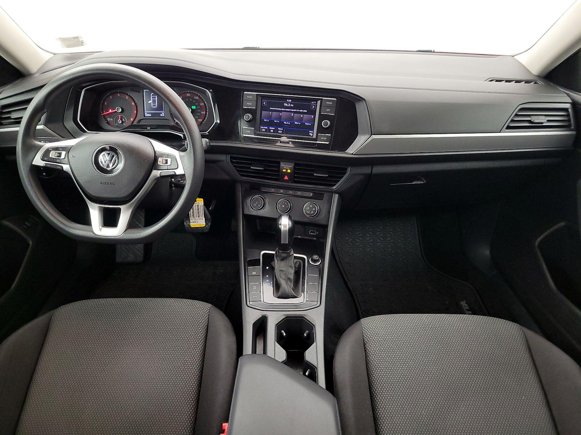 Thumbnail: 2019 Volkswagen Jetta - 9