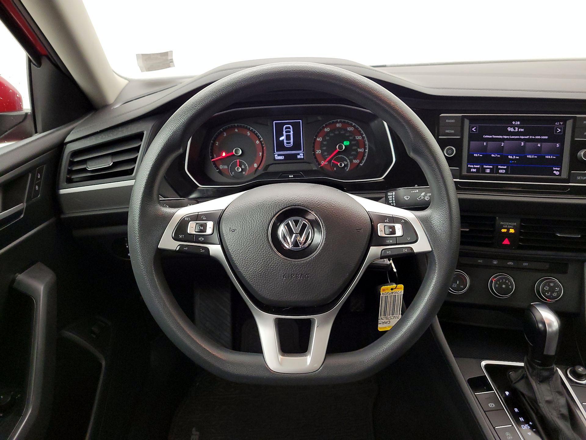 Thumbnail: 2019 Volkswagen Jetta - 10