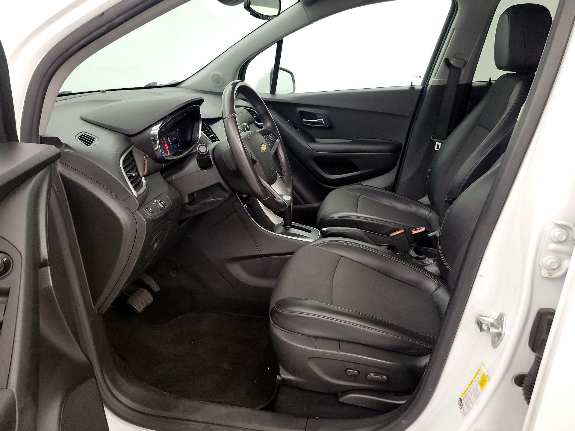 Thumbnail: 2021 Chevrolet Trax - 11