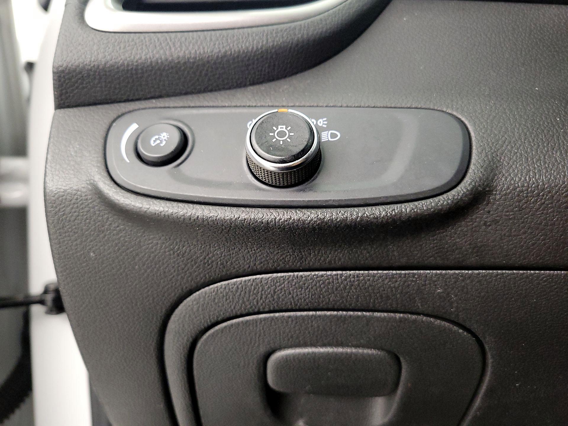 Thumbnail: 2021 Chevrolet Trax - 13