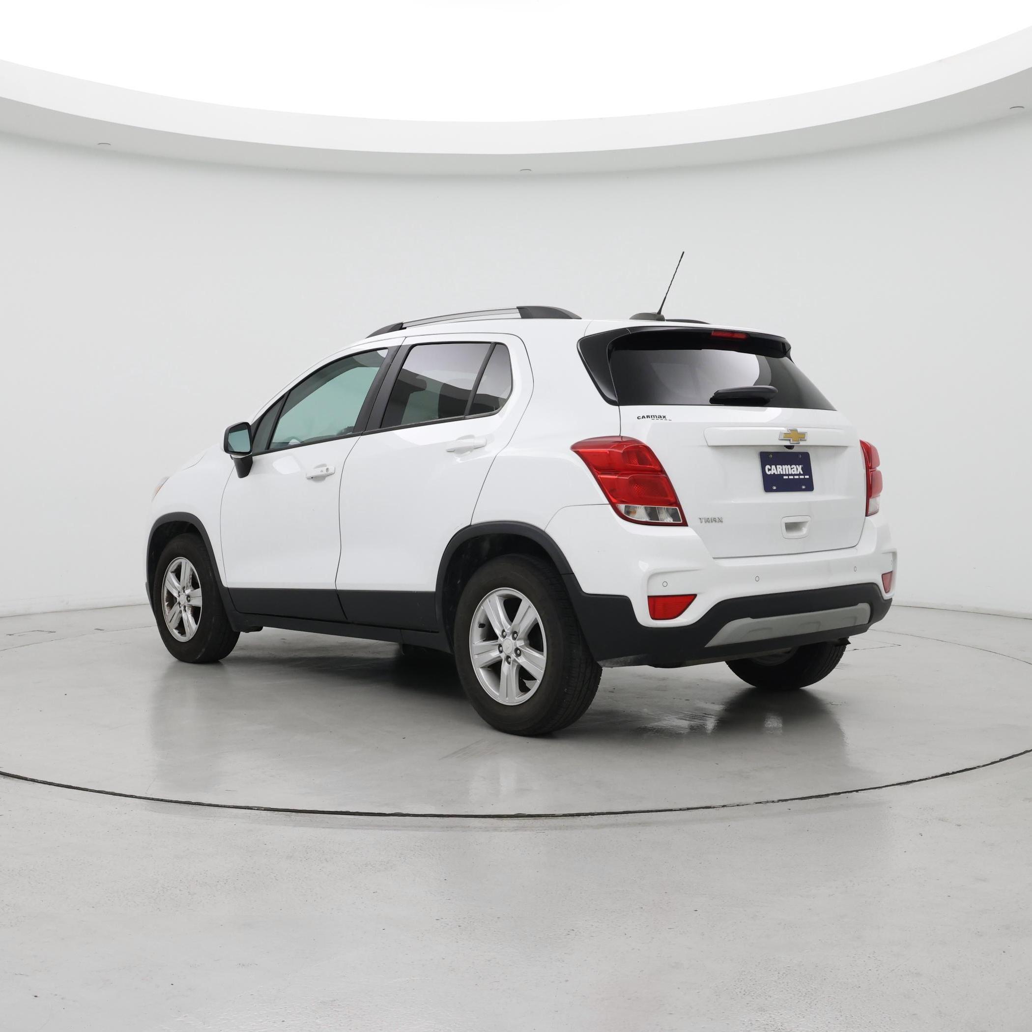 Thumbnail: 2021 Chevrolet Trax - 2