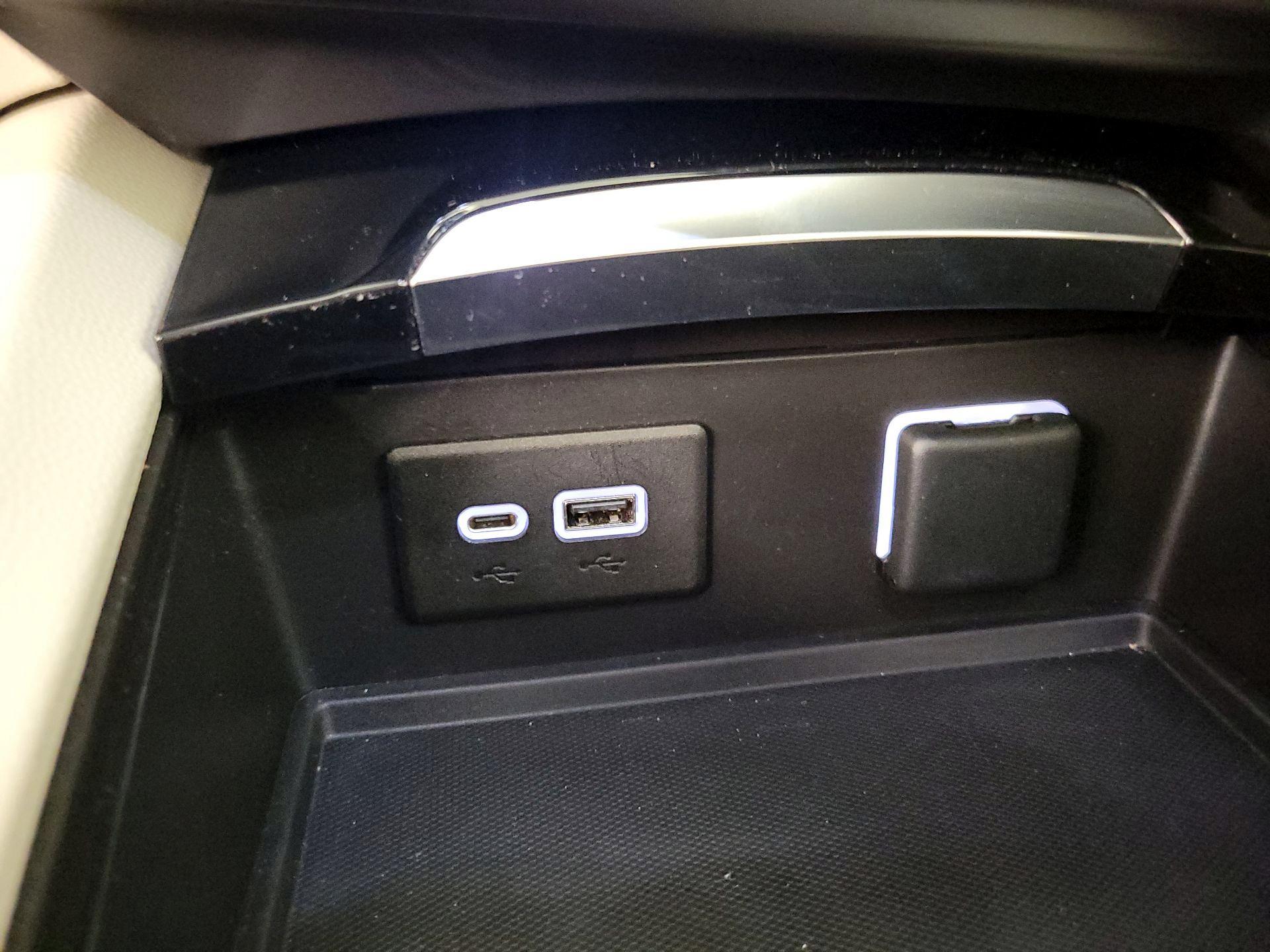 Thumbnail: 2021 Buick Envision - 18