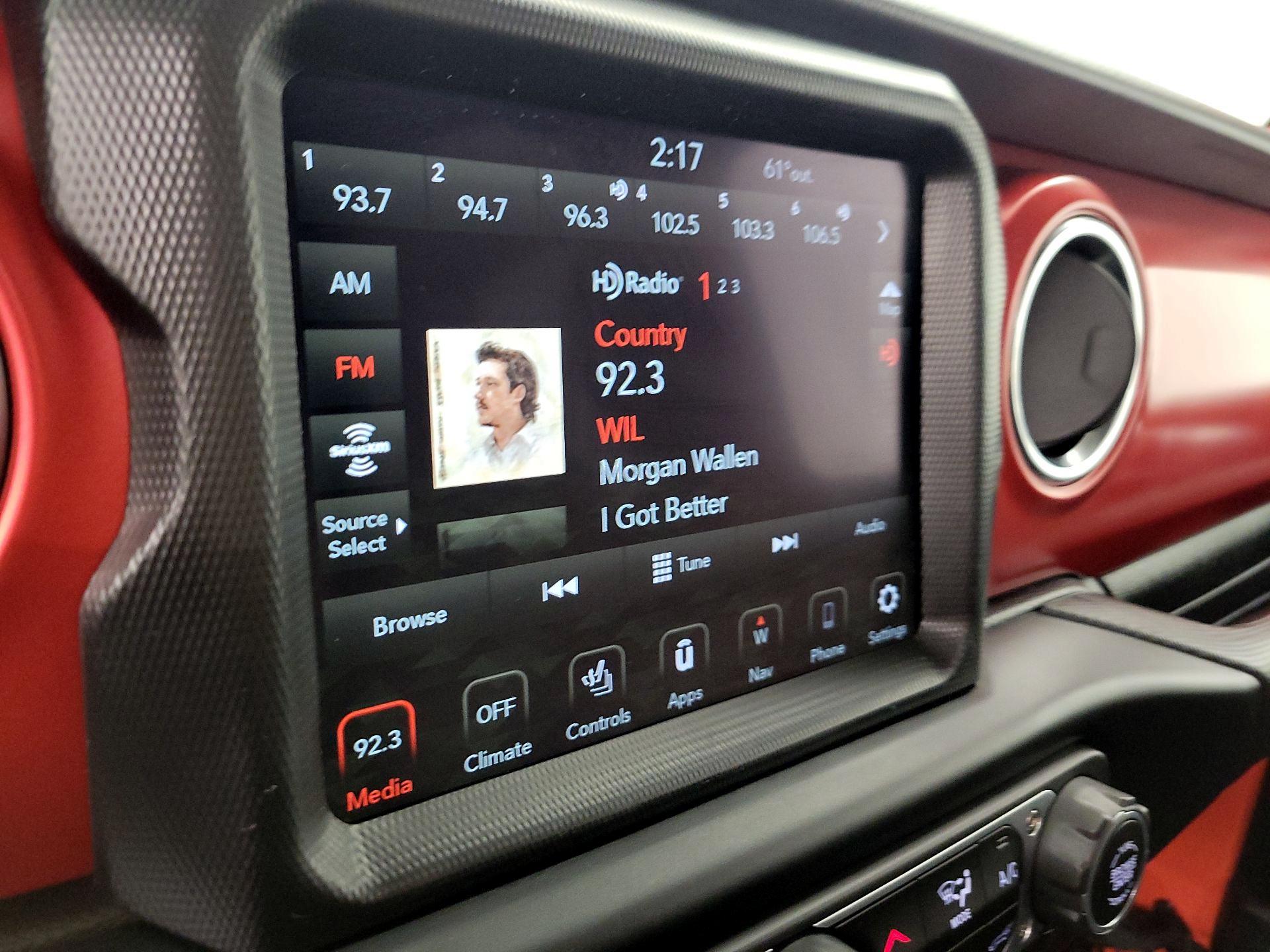 Thumbnail: 2023 Jeep Gladiator - 15