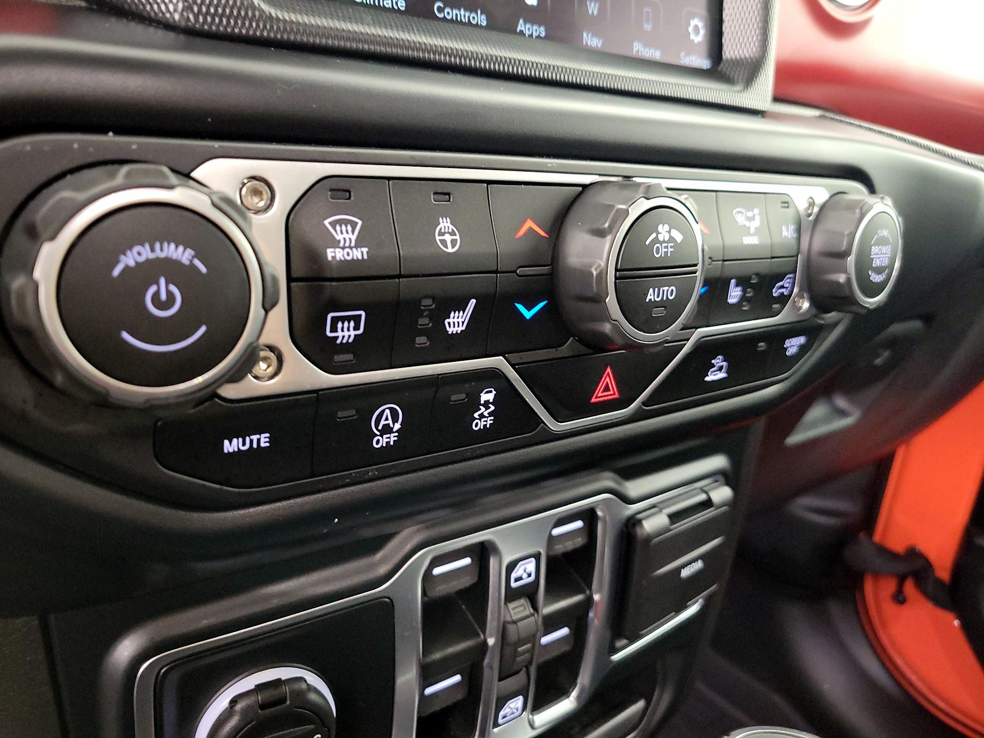 Thumbnail: 2023 Jeep Gladiator - 16