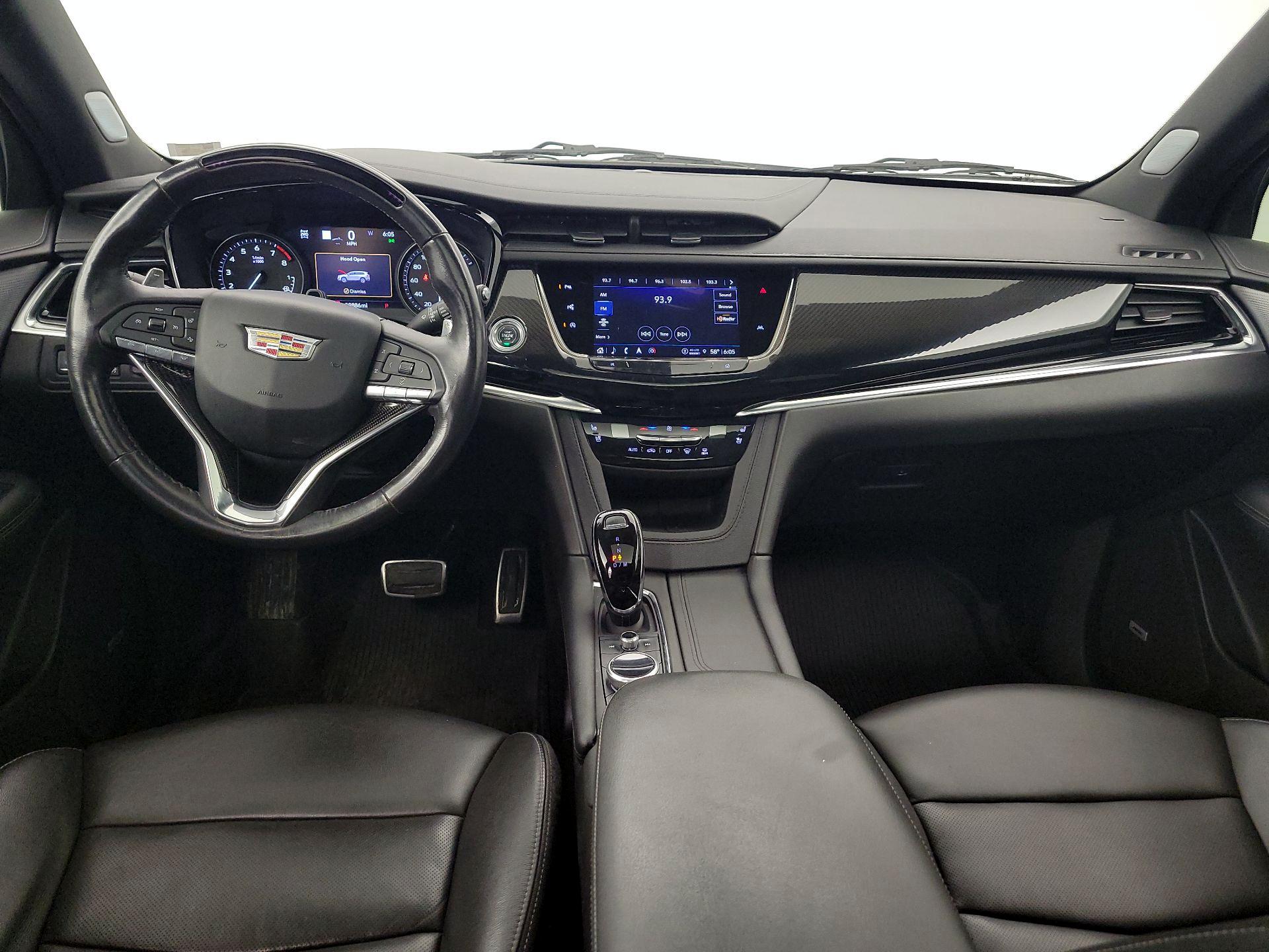 Thumbnail: 2023 Cadillac XT6 - 9