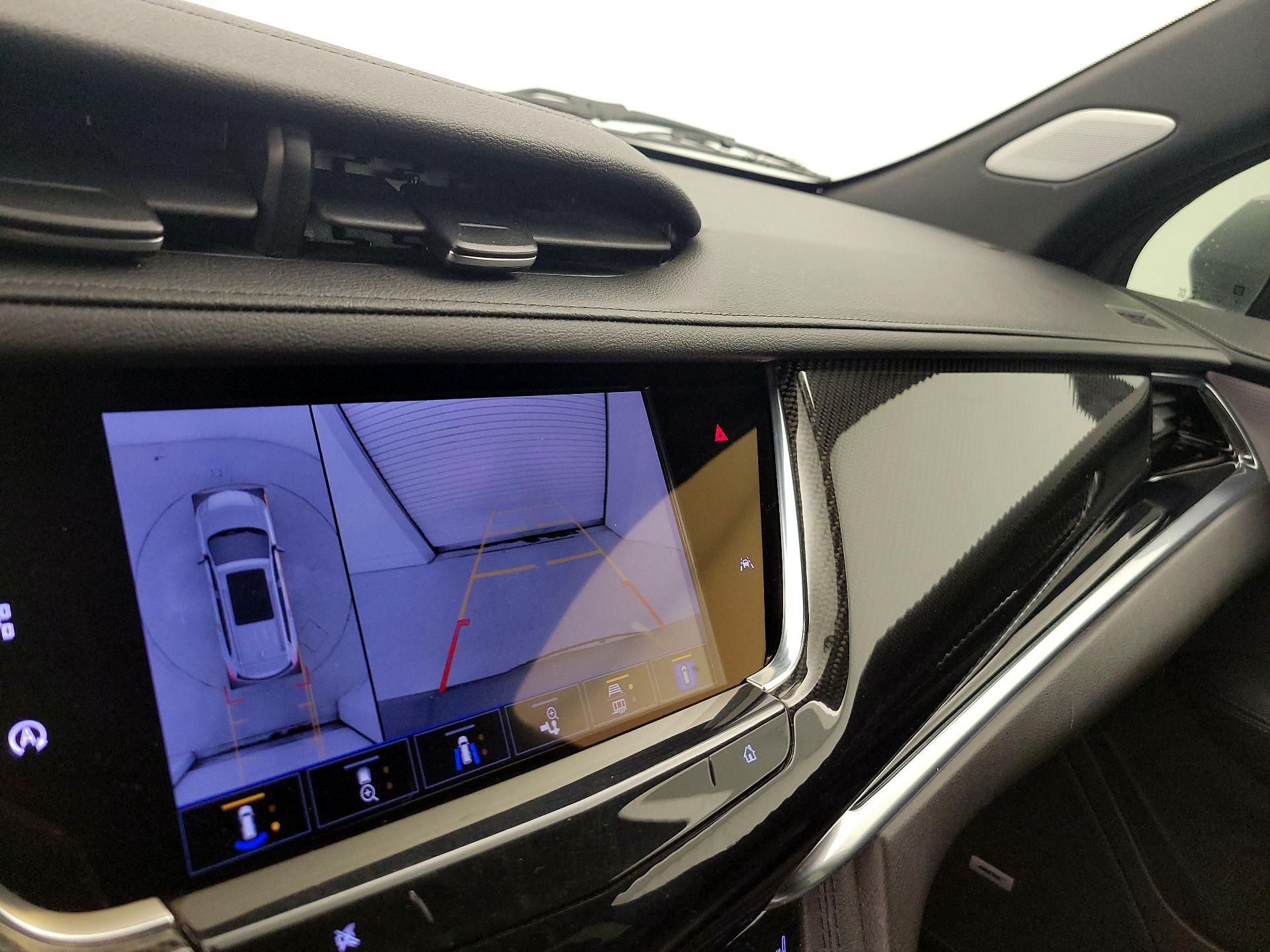 Thumbnail: 2023 Cadillac XT6 - 14