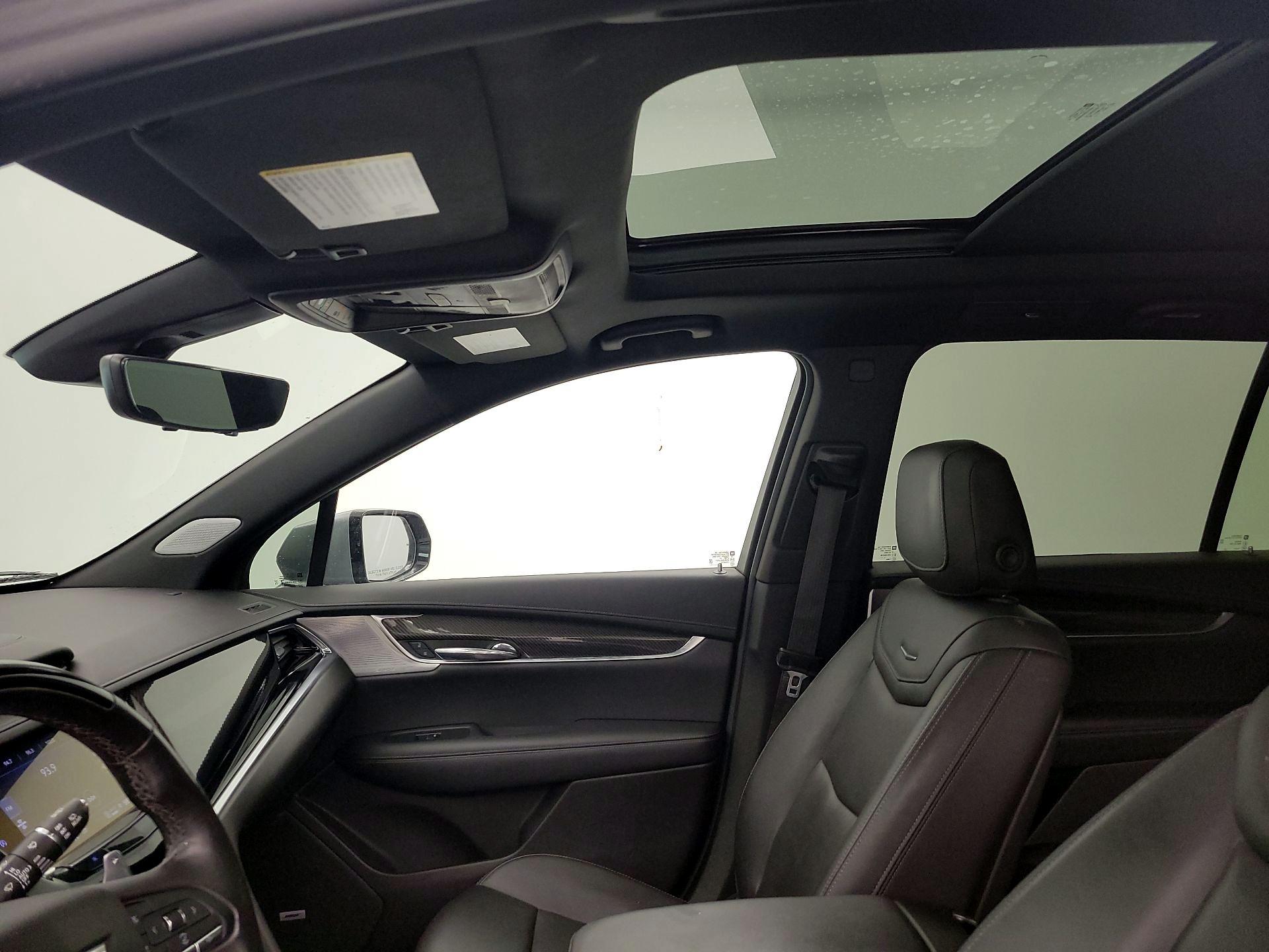 Thumbnail: 2023 Cadillac XT6 - 18