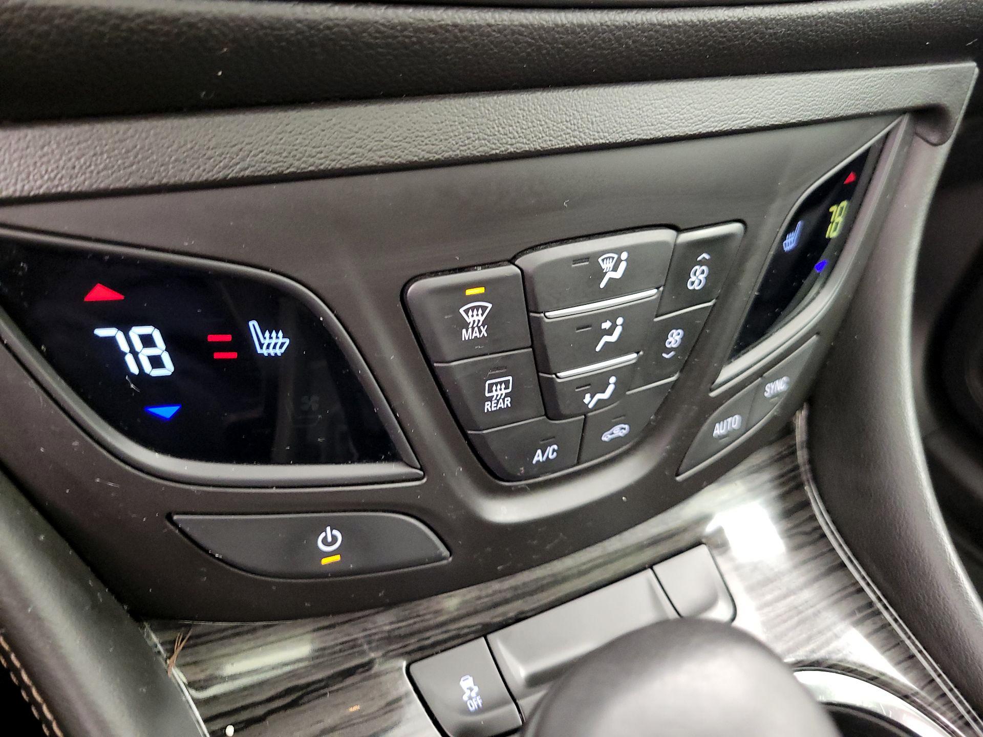 Thumbnail: 2017 Buick Envision - 17