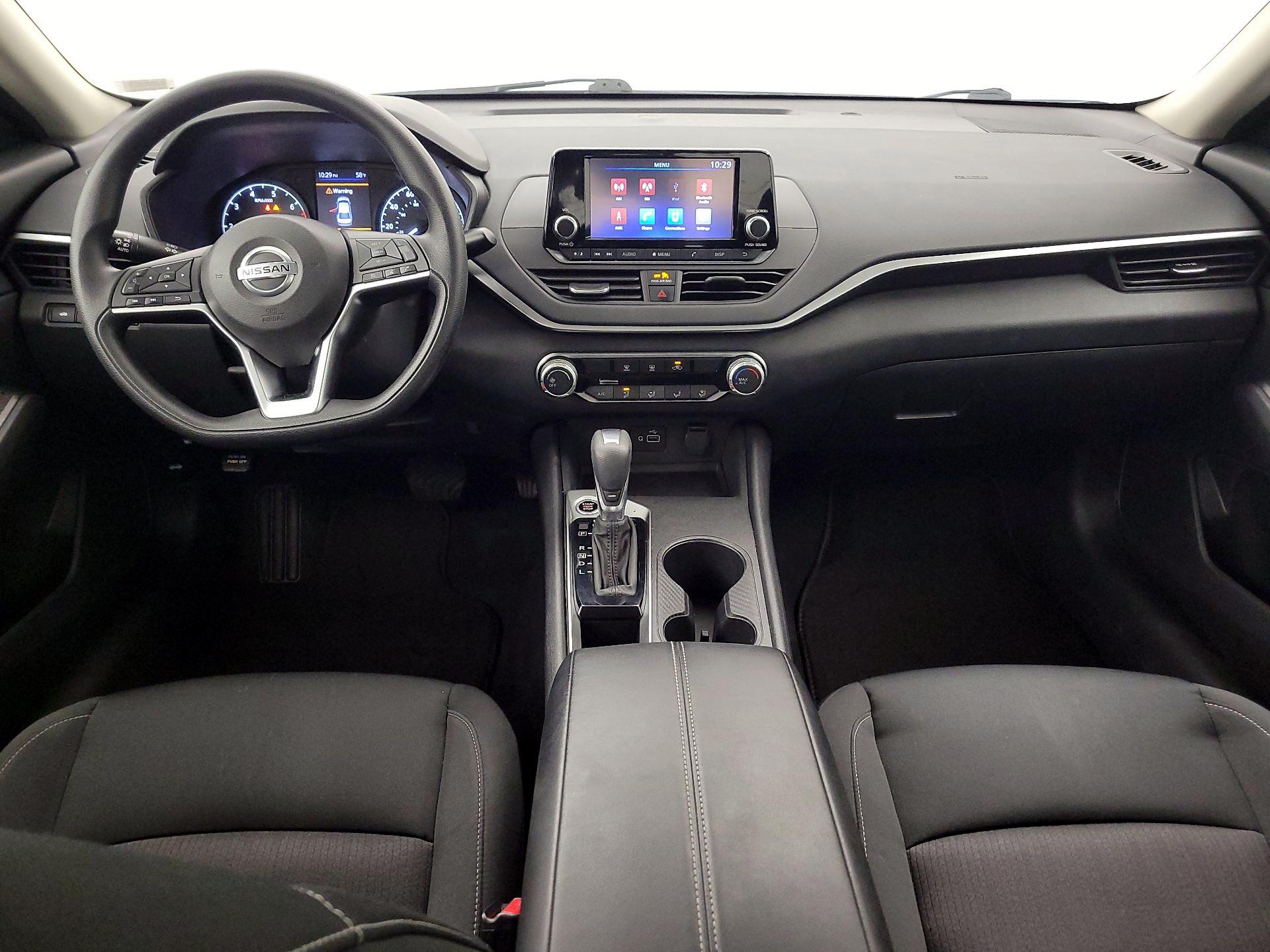 Thumbnail: 2022 Nissan Altima - 9