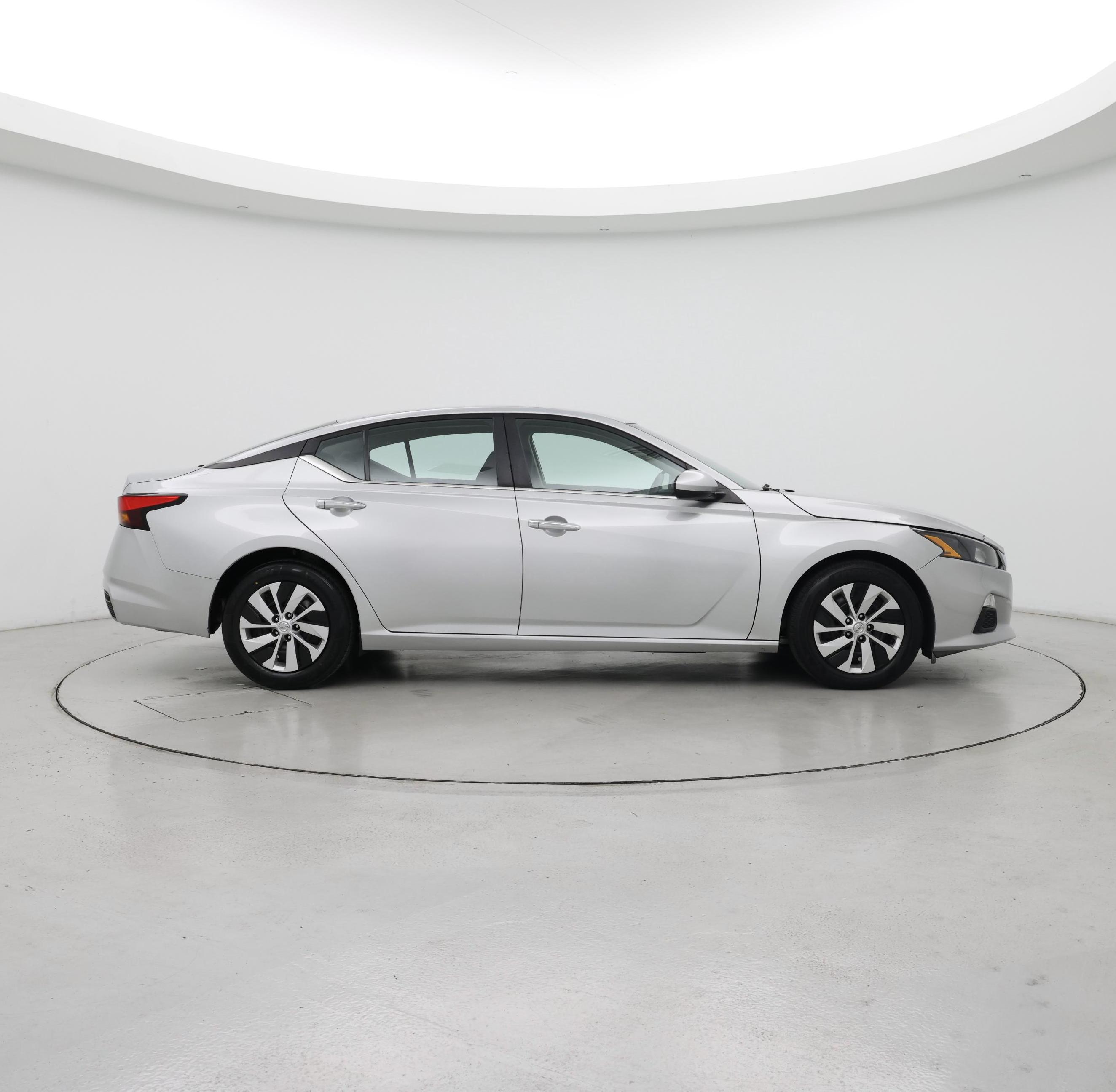 Thumbnail: 2022 Nissan Altima - 7