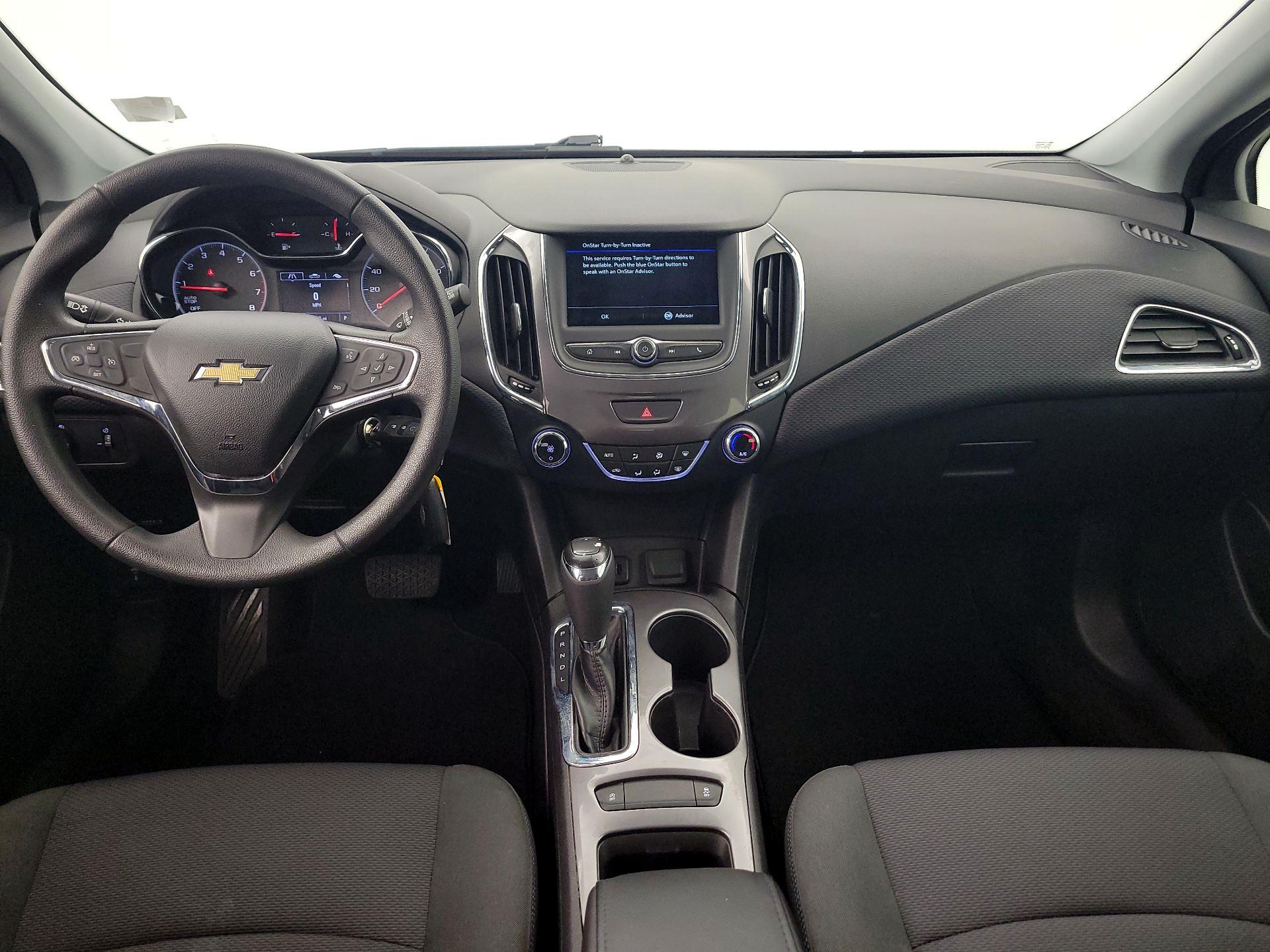 Thumbnail: 2019 Chevrolet Cruze - 9