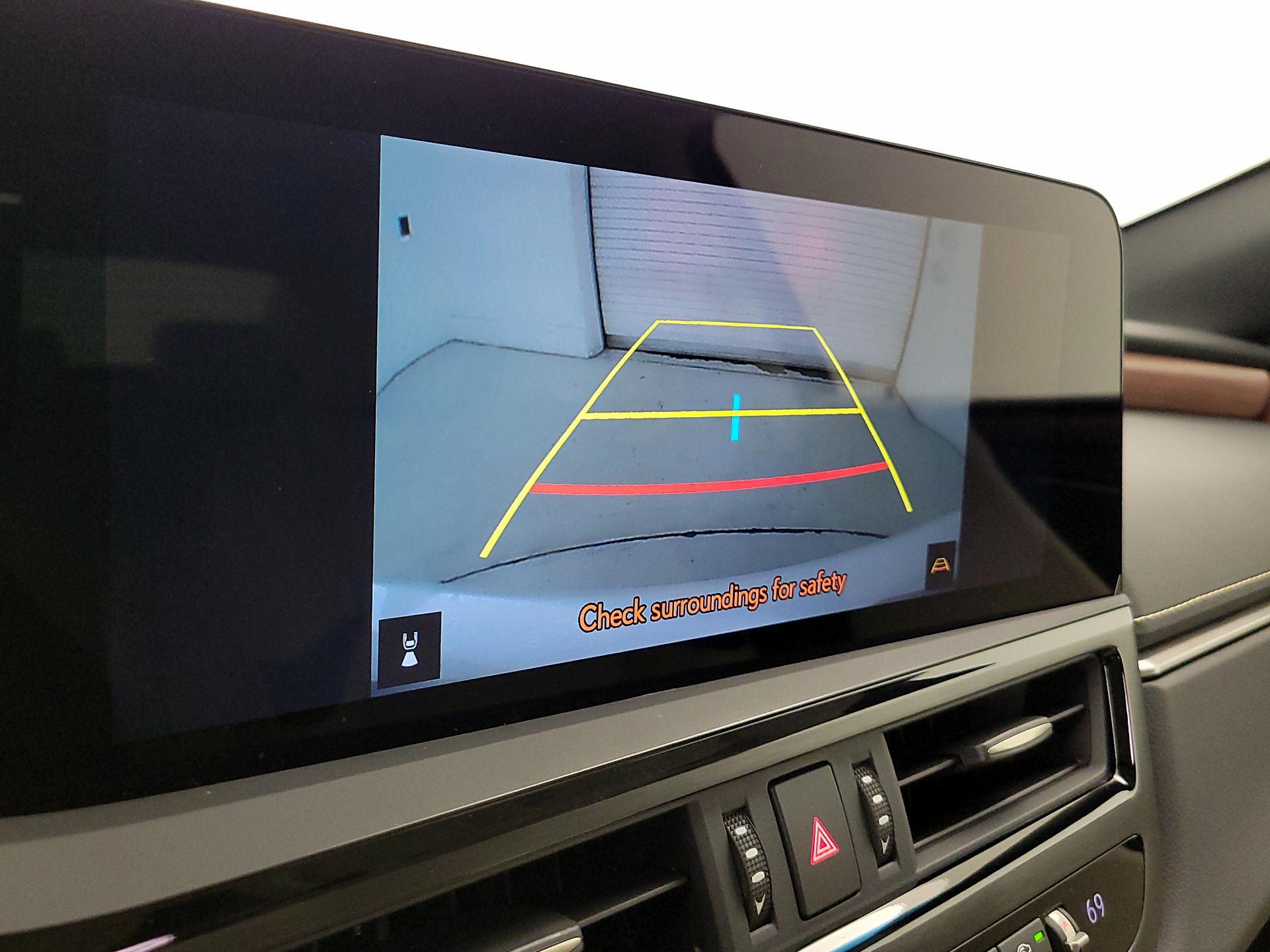 Thumbnail: 2025 Lexus ES - 14