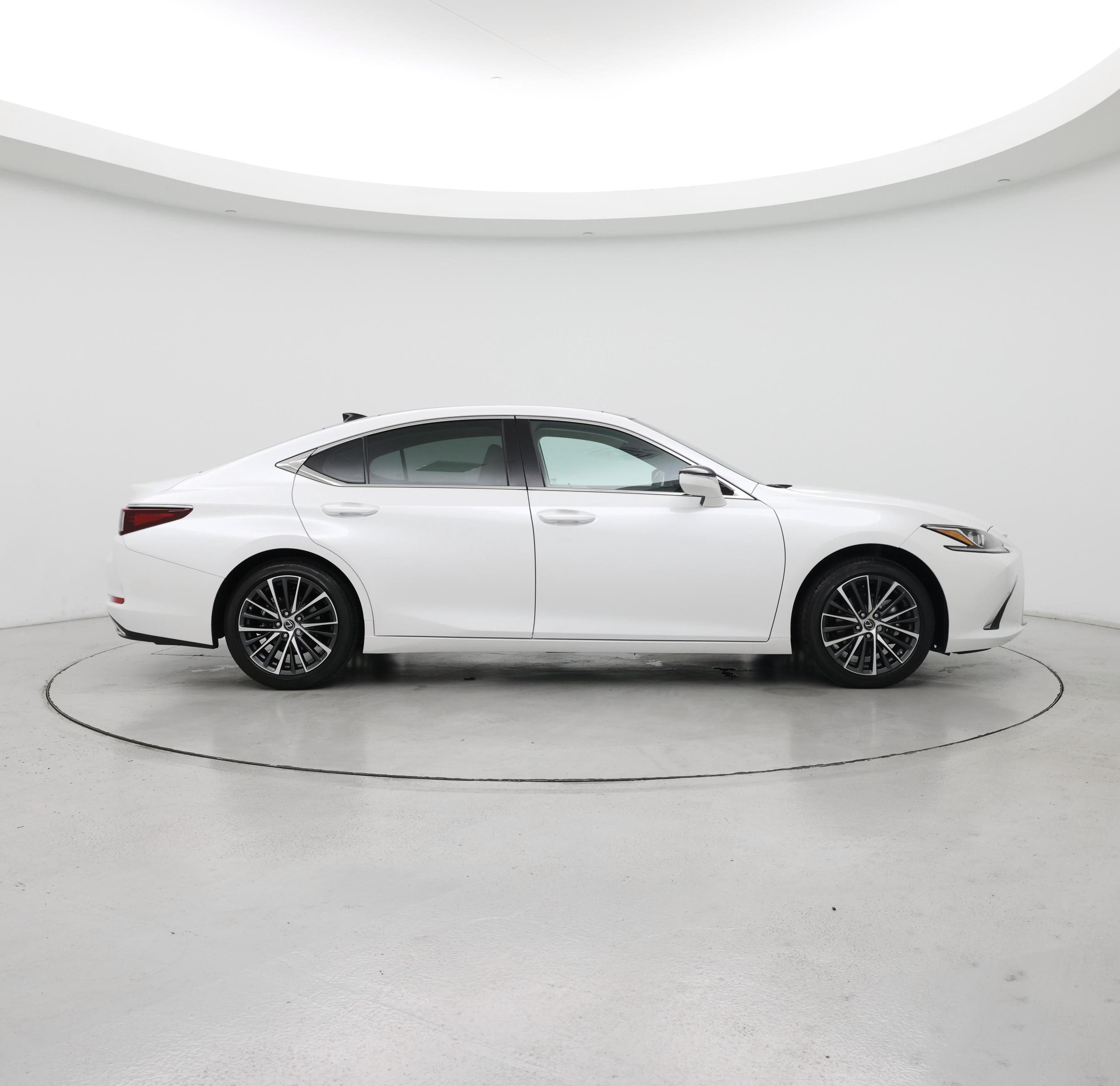 Thumbnail: 2025 Lexus ES - 7