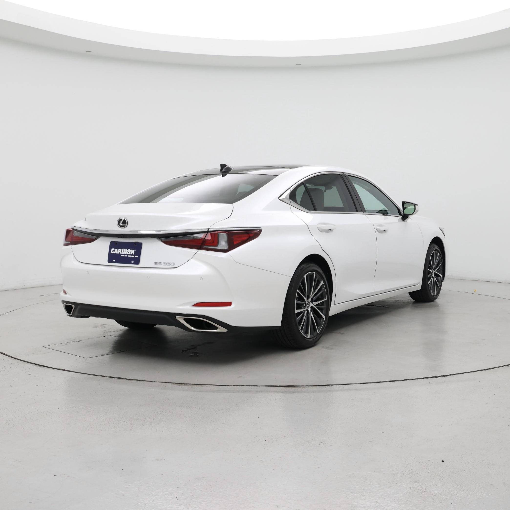 Thumbnail: 2025 Lexus ES - 8