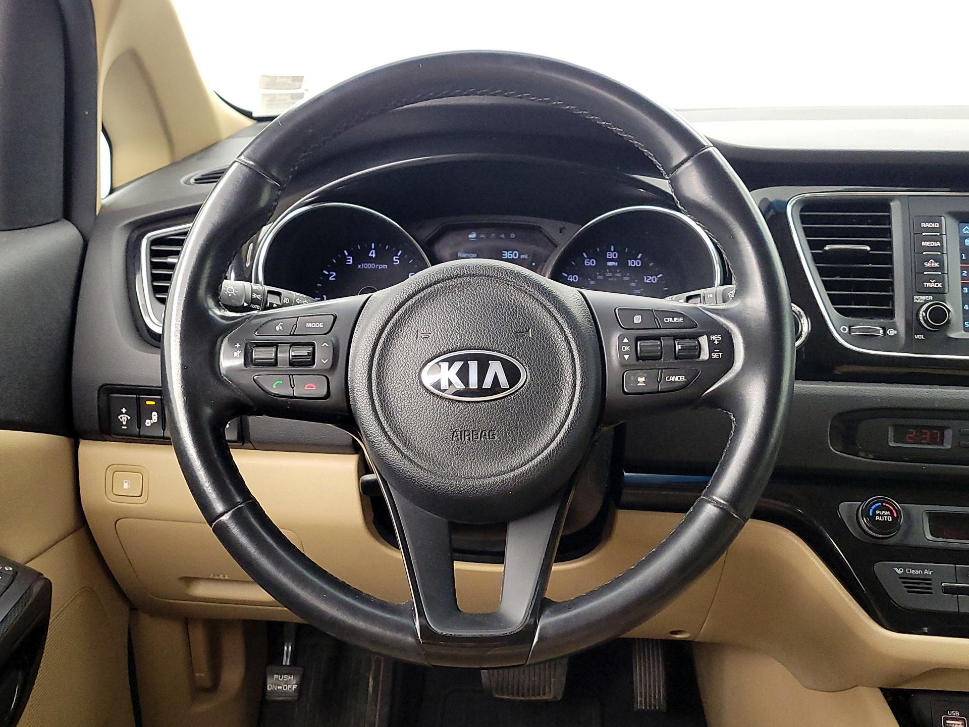 Thumbnail: 2018 Kia Sedona - 10