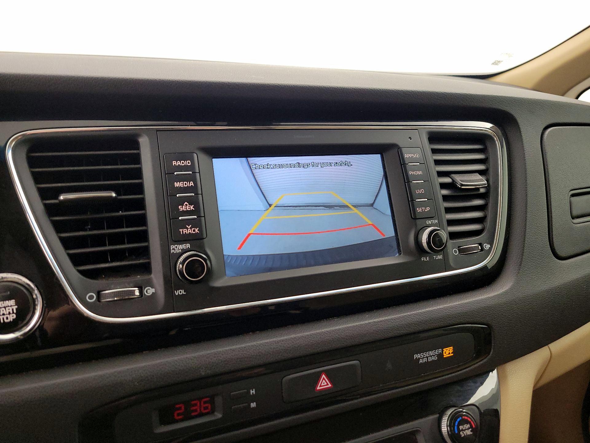 Thumbnail: 2018 Kia Sedona - 14