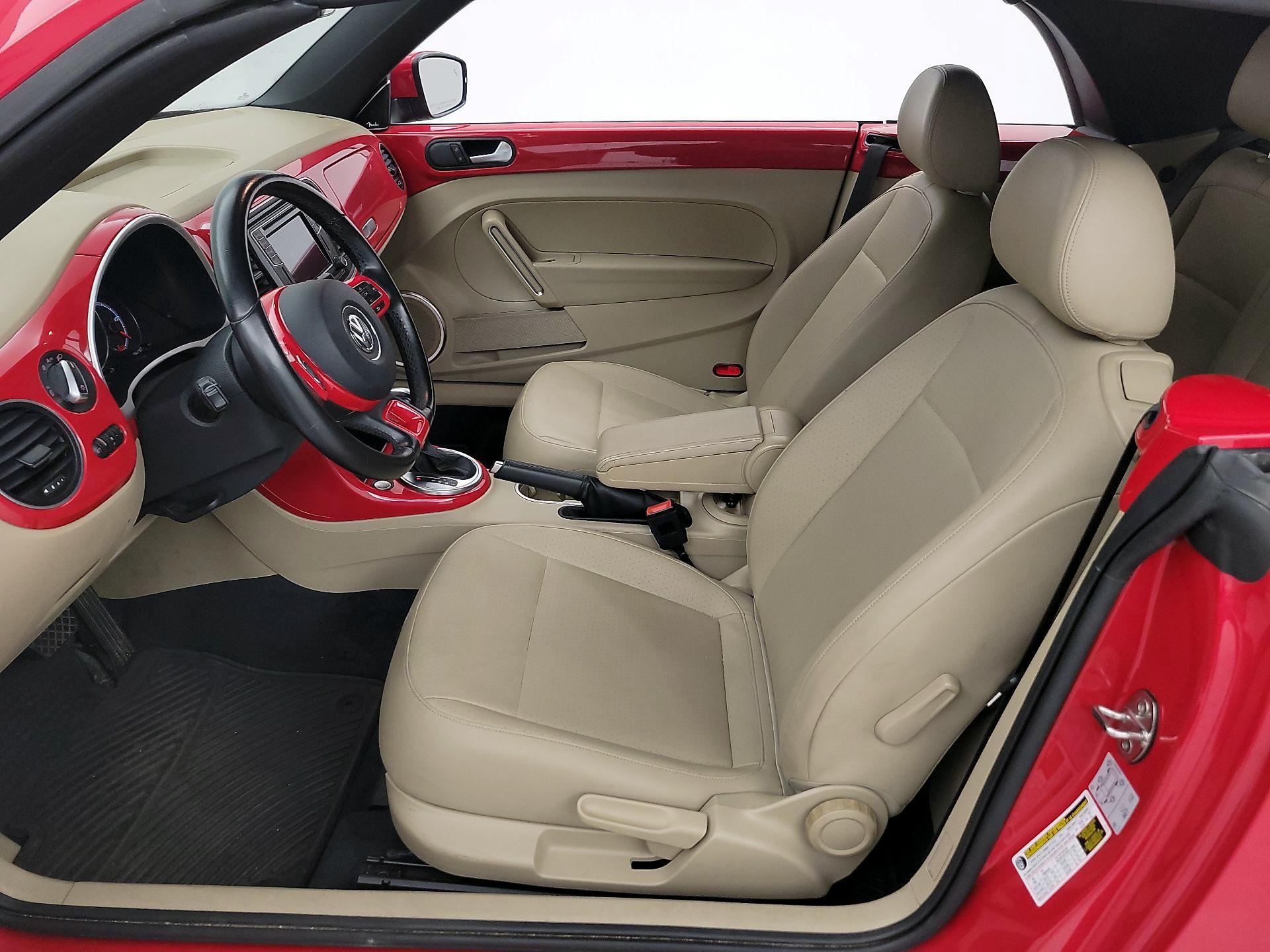 Thumbnail: 2018 Volkswagen Beetle - 11