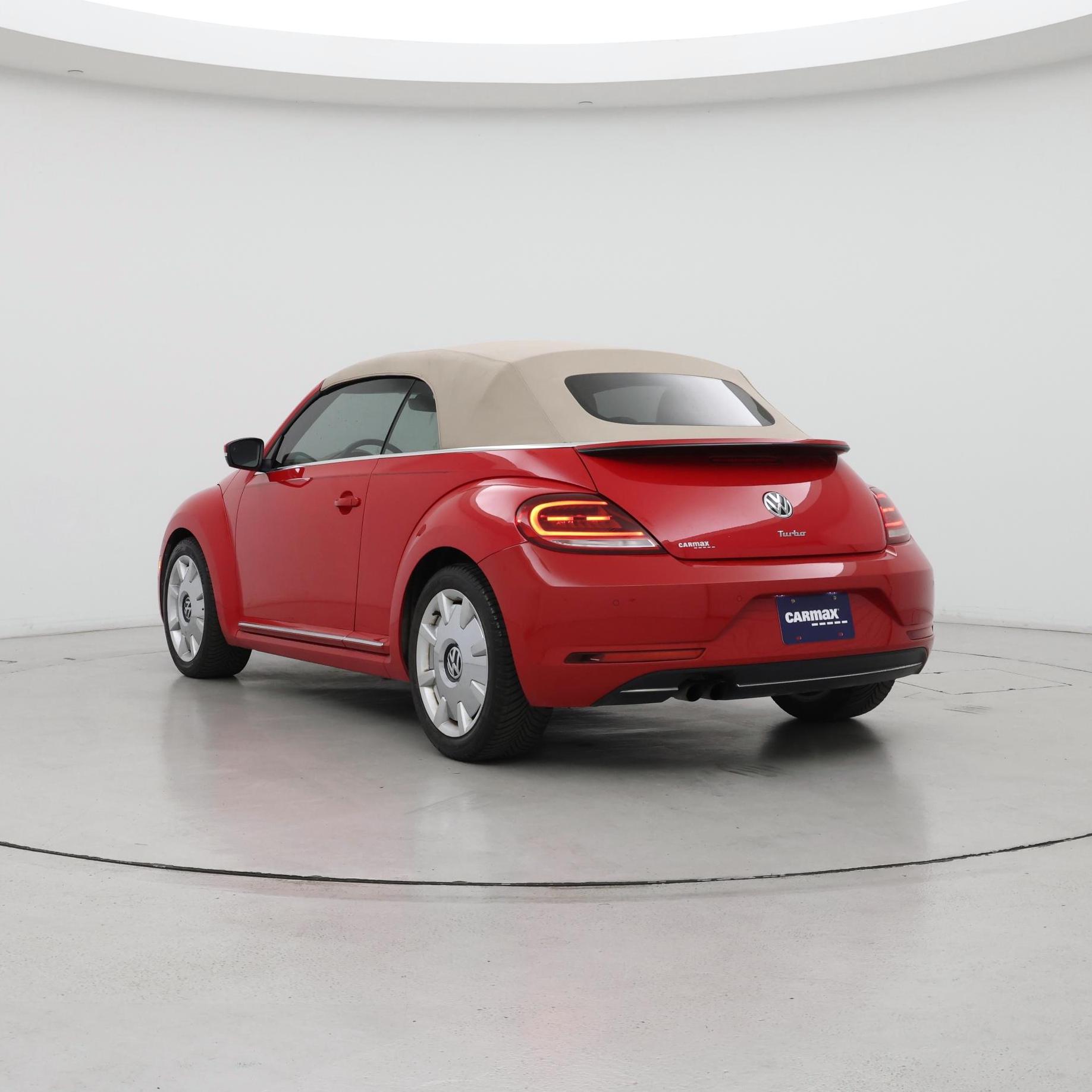 Thumbnail: 2018 Volkswagen Beetle - 2