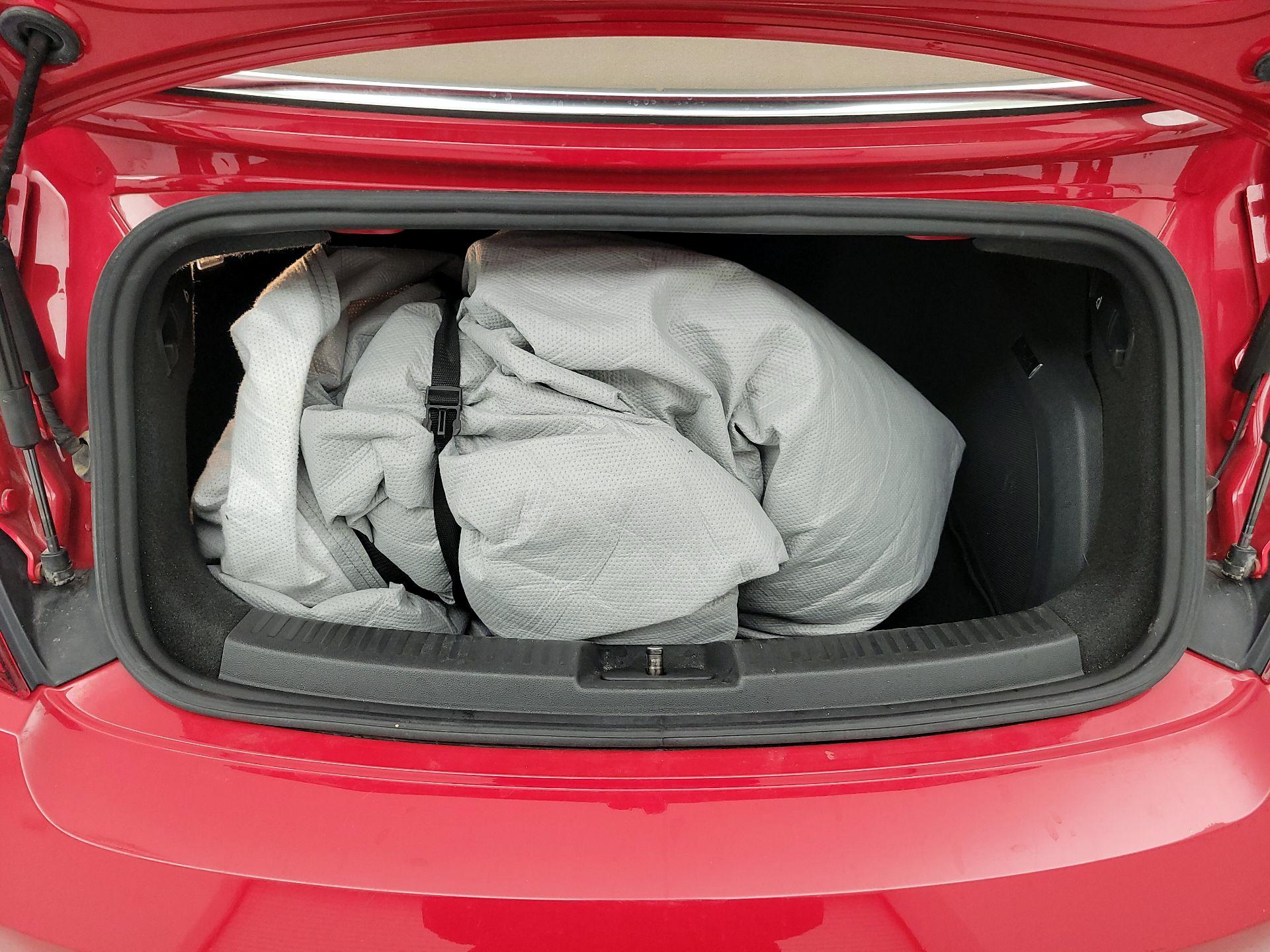 Thumbnail: 2018 Volkswagen Beetle - 20