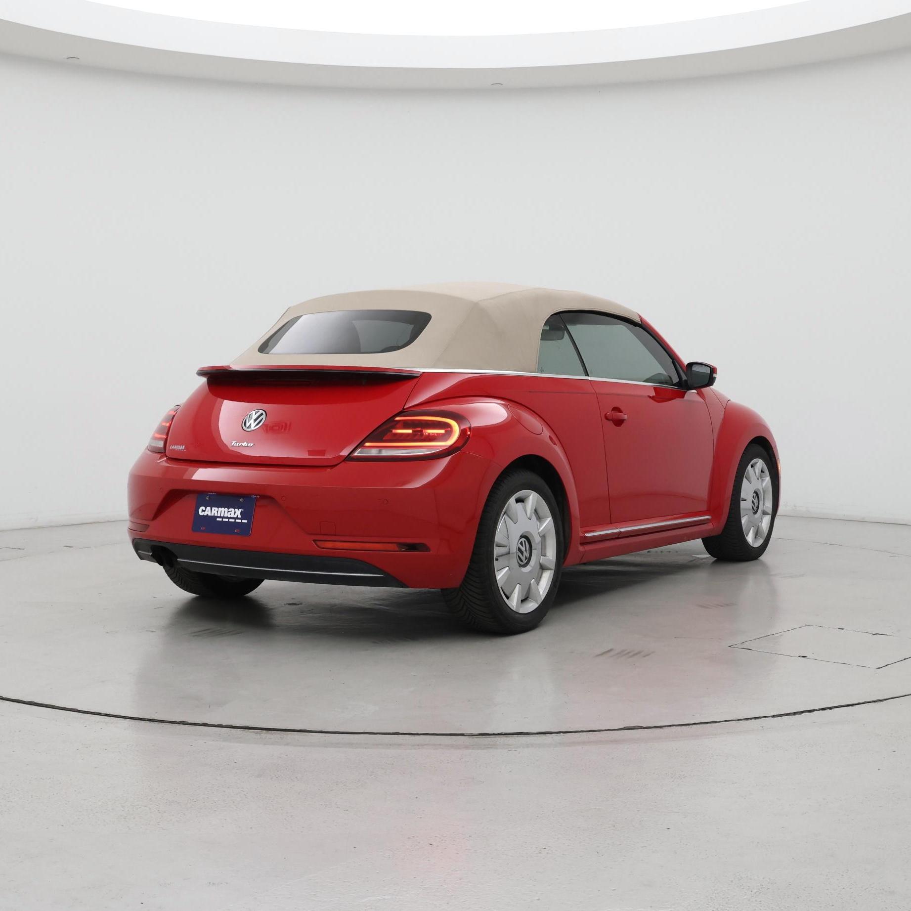 Thumbnail: 2018 Volkswagen Beetle - 8