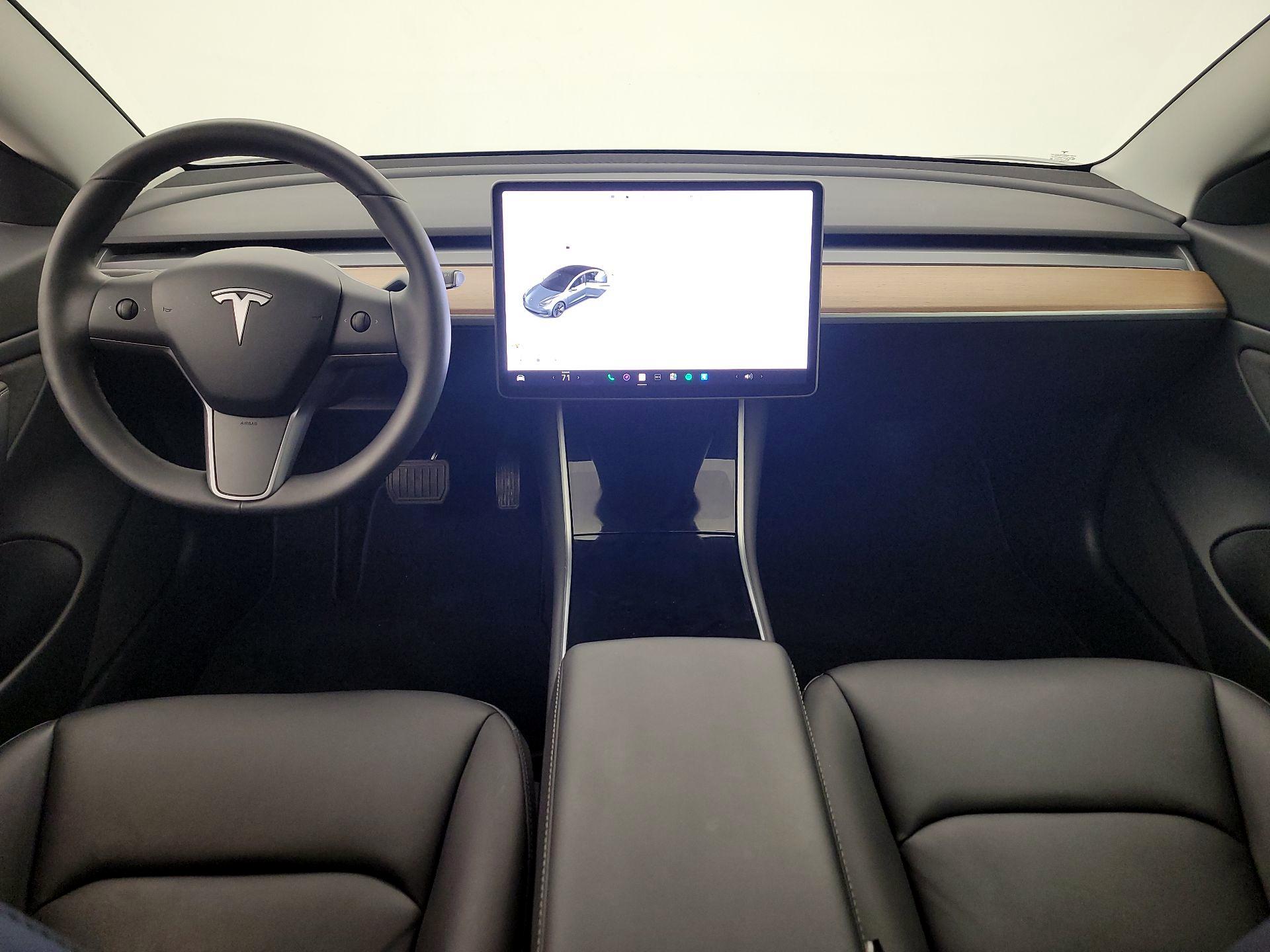 Thumbnail: 2020 Tesla Model 3 - 9