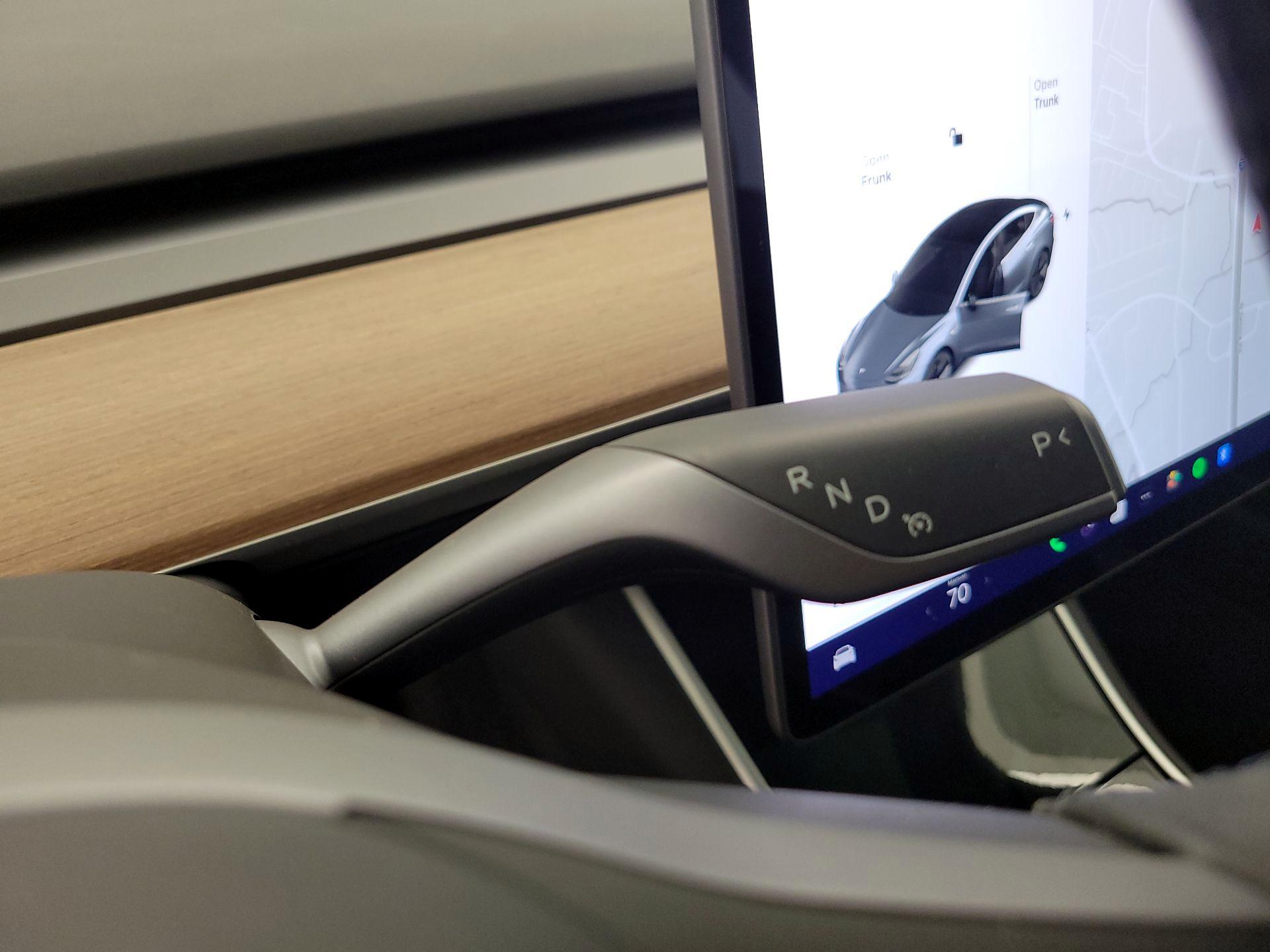 Thumbnail: 2020 Tesla Model 3 - 17