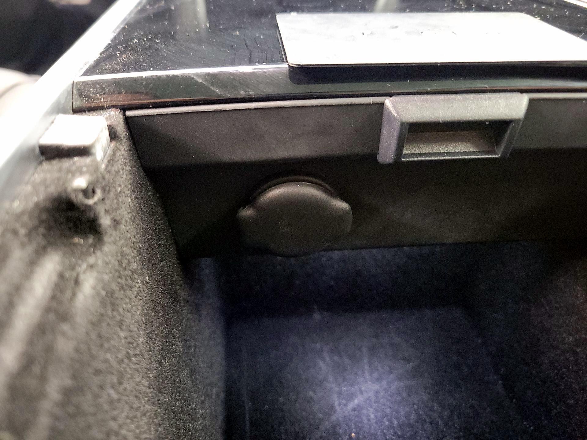 Thumbnail: 2020 Tesla Model 3 - 18