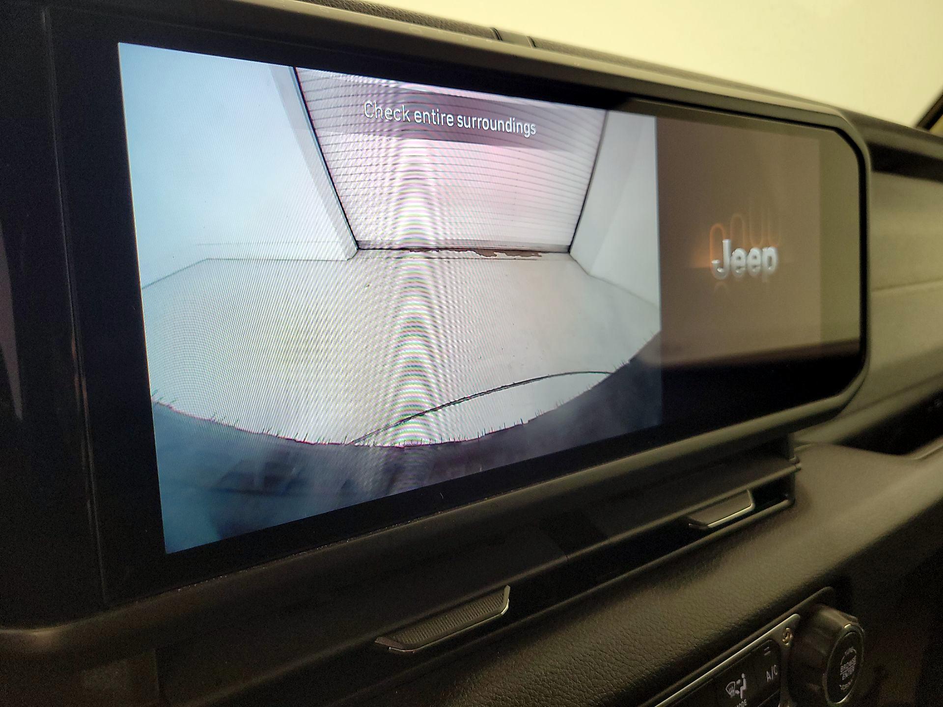 Thumbnail: 2025 Jeep Wrangler - 14