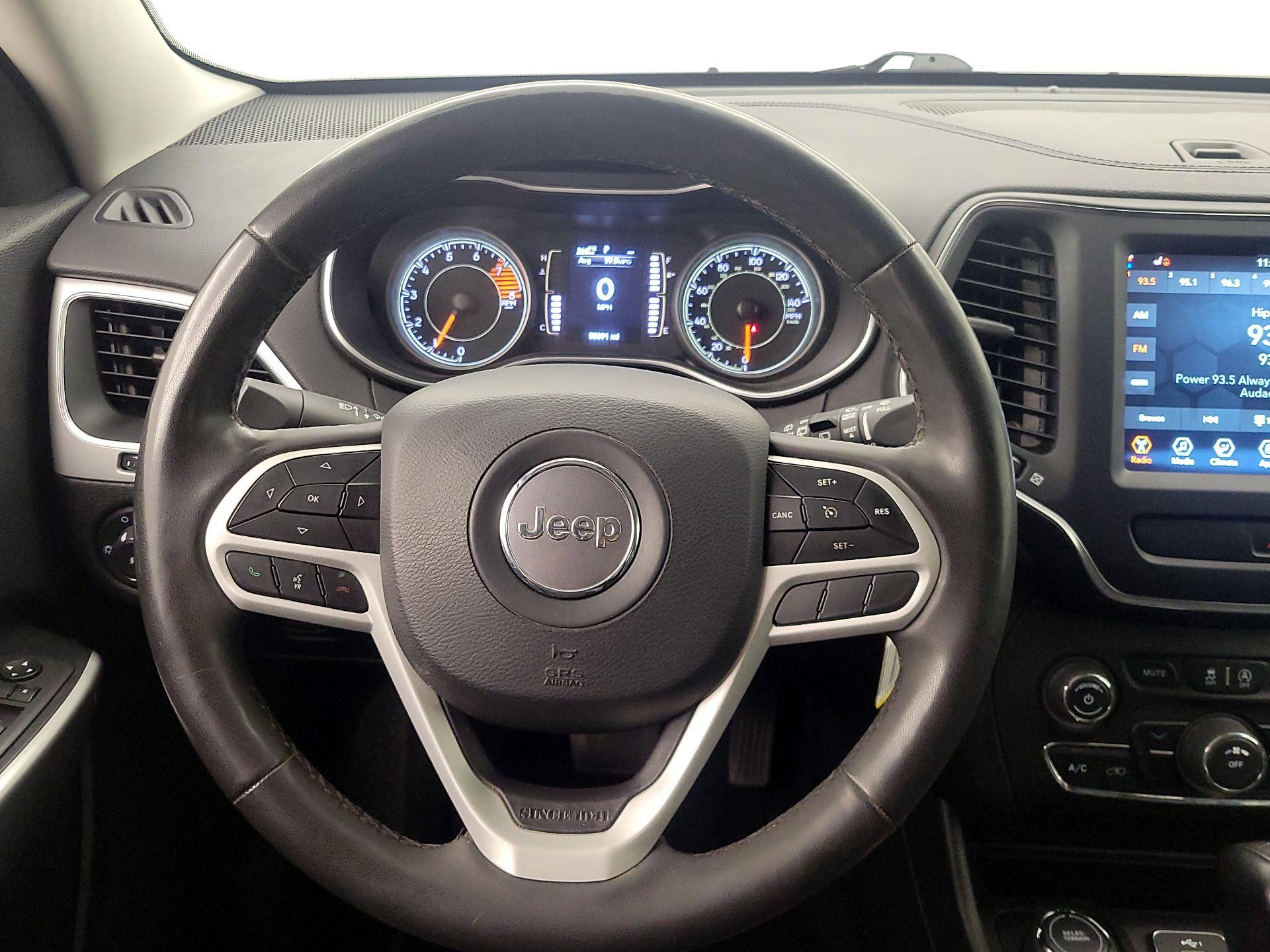 Thumbnail: 2022 Jeep Cherokee - 10