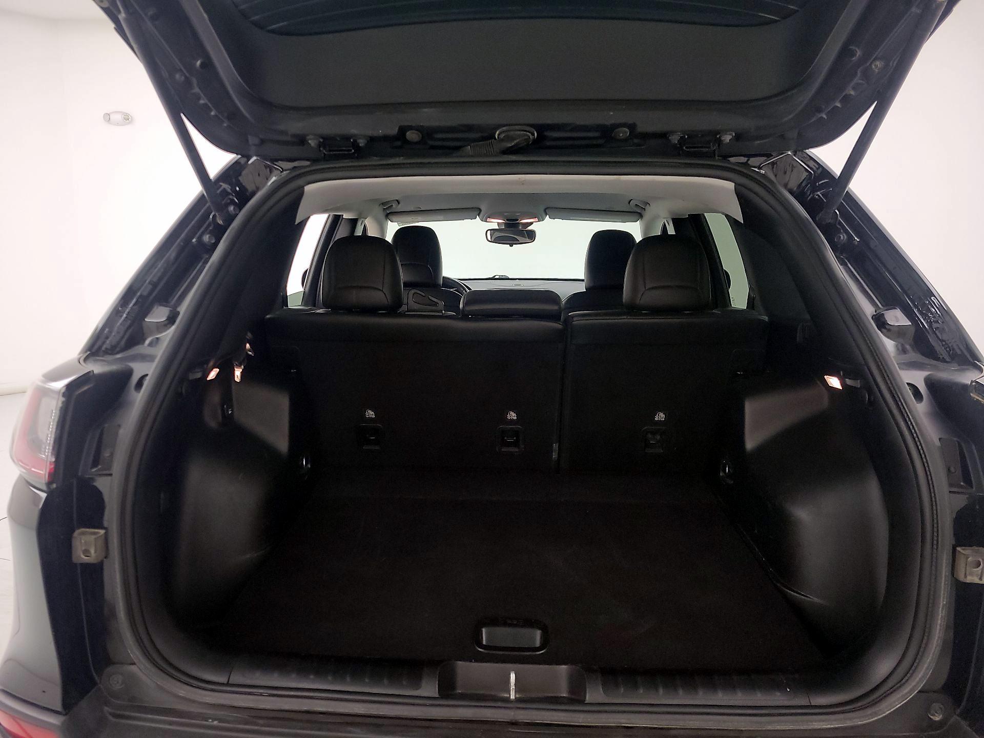 Thumbnail: 2022 Jeep Cherokee - 20